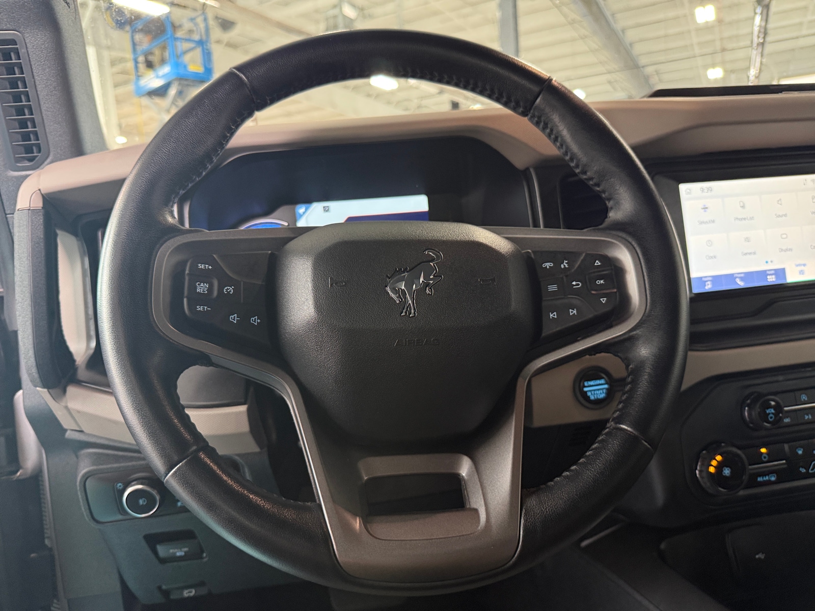 Thumbnail: 2023 Ford Bronco - 5