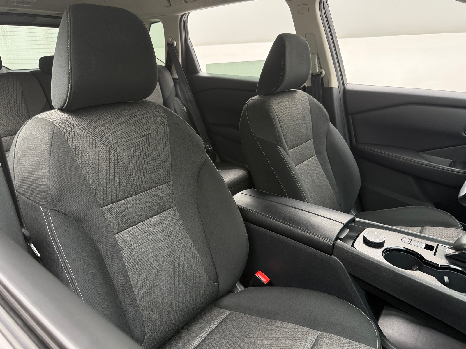 Thumbnail: 2025 Nissan Rogue - 2