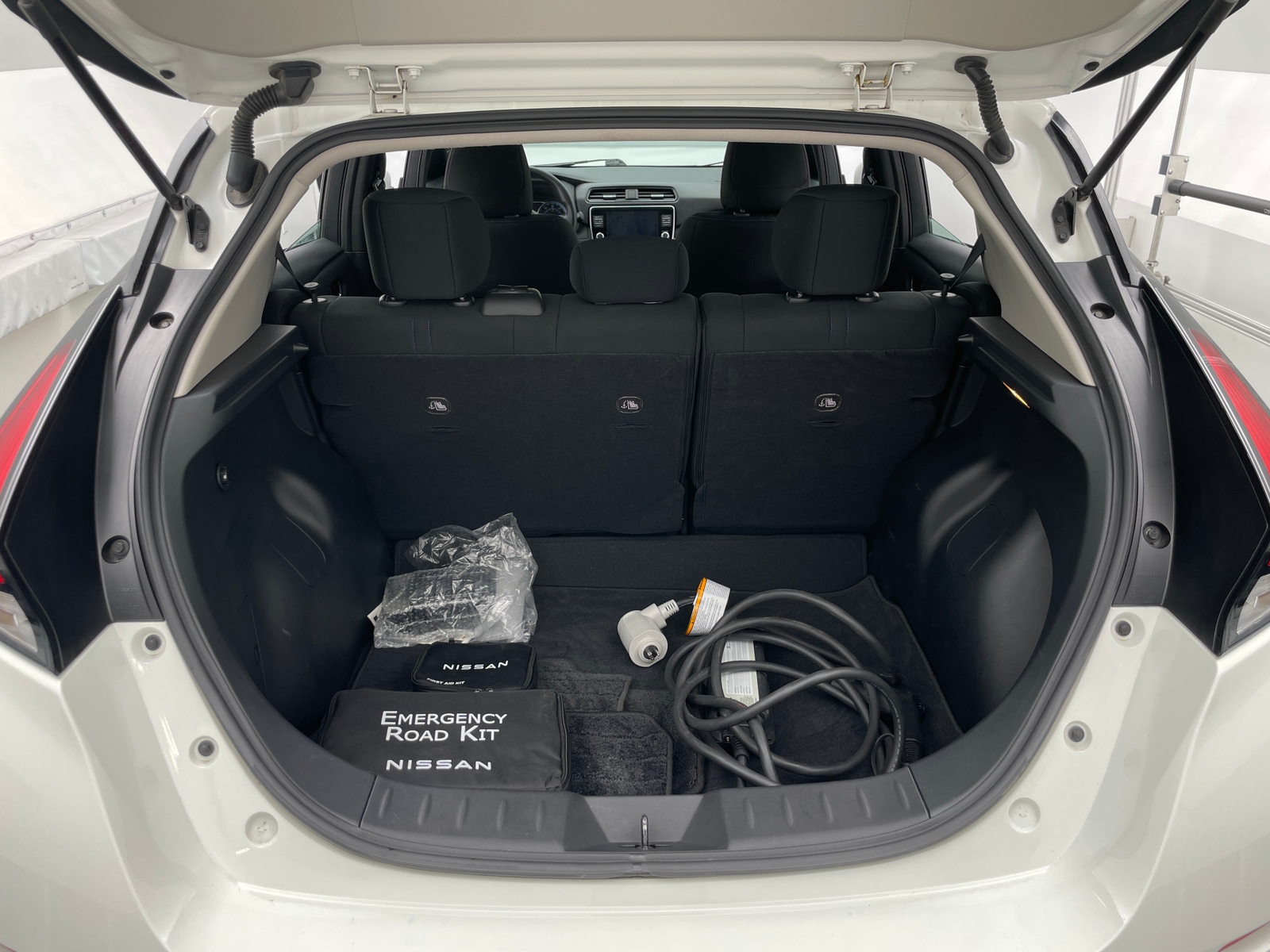 Thumbnail: 2025 Nissan Leaf - 7