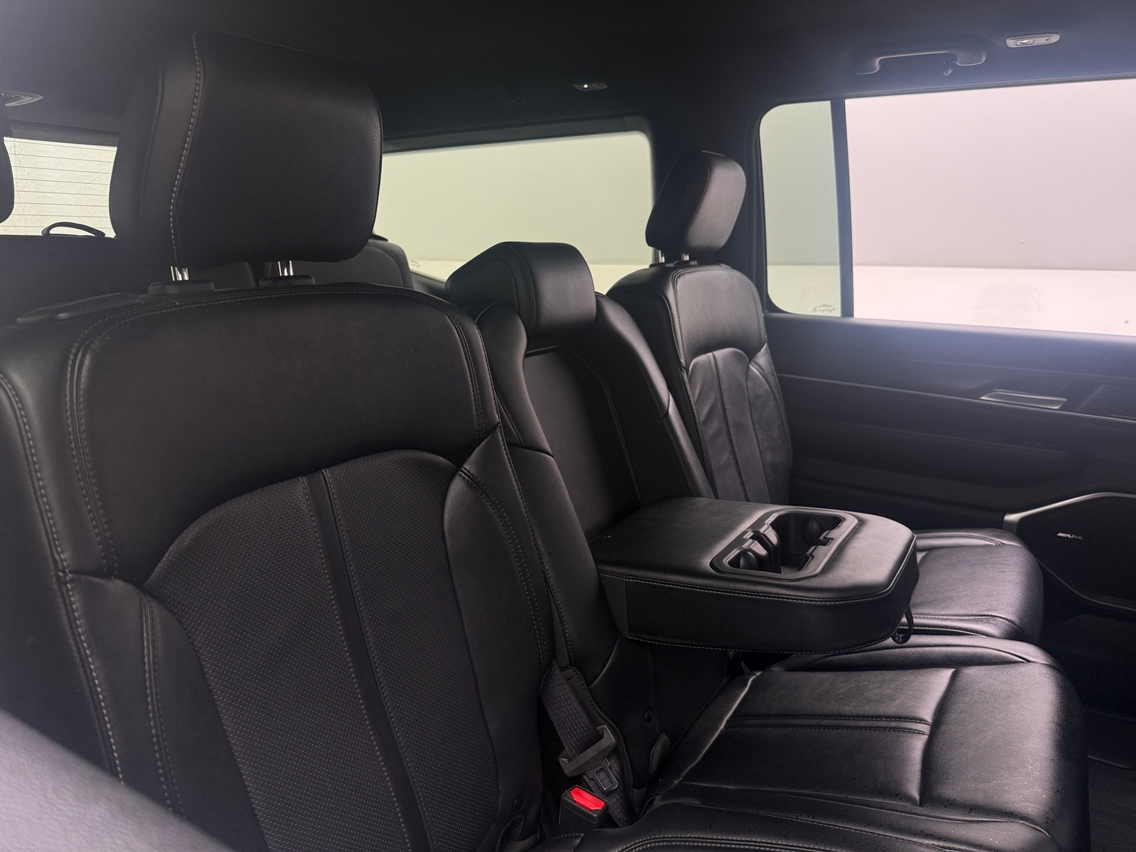 Thumbnail: 2024 Jeep Wagoneer - 5