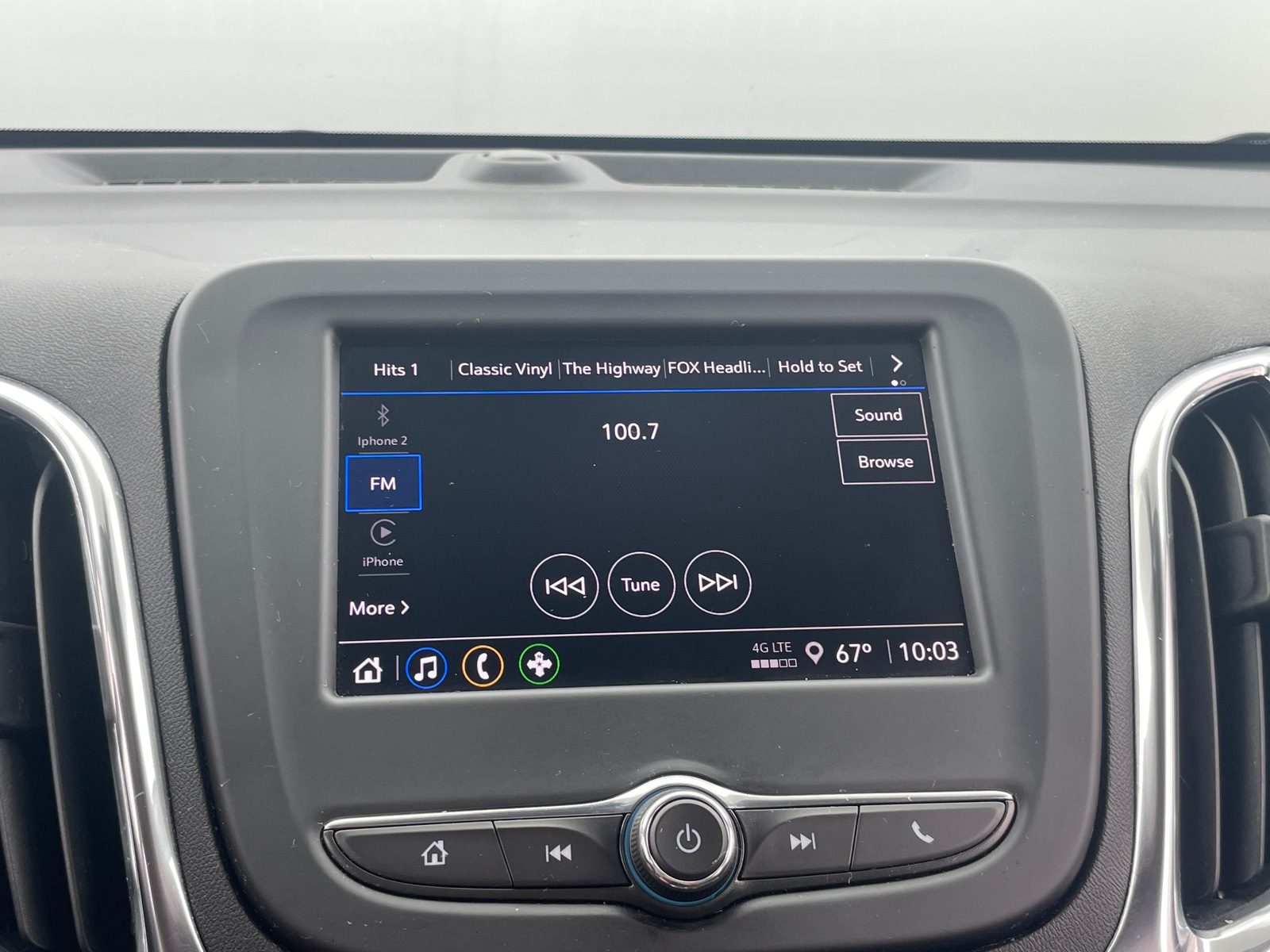 Thumbnail: 2022 Chevrolet Equinox - 4
