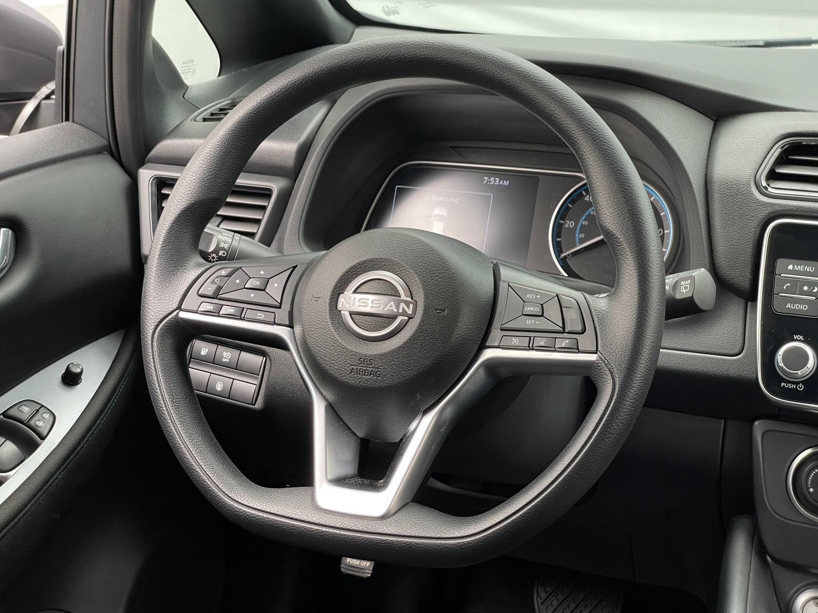 Thumbnail: 2025 Nissan Leaf - 5