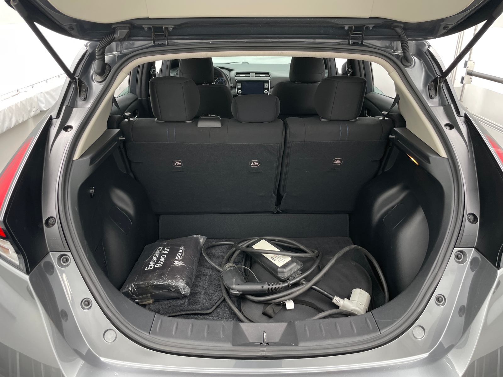Thumbnail: 2025 Nissan Leaf - 7