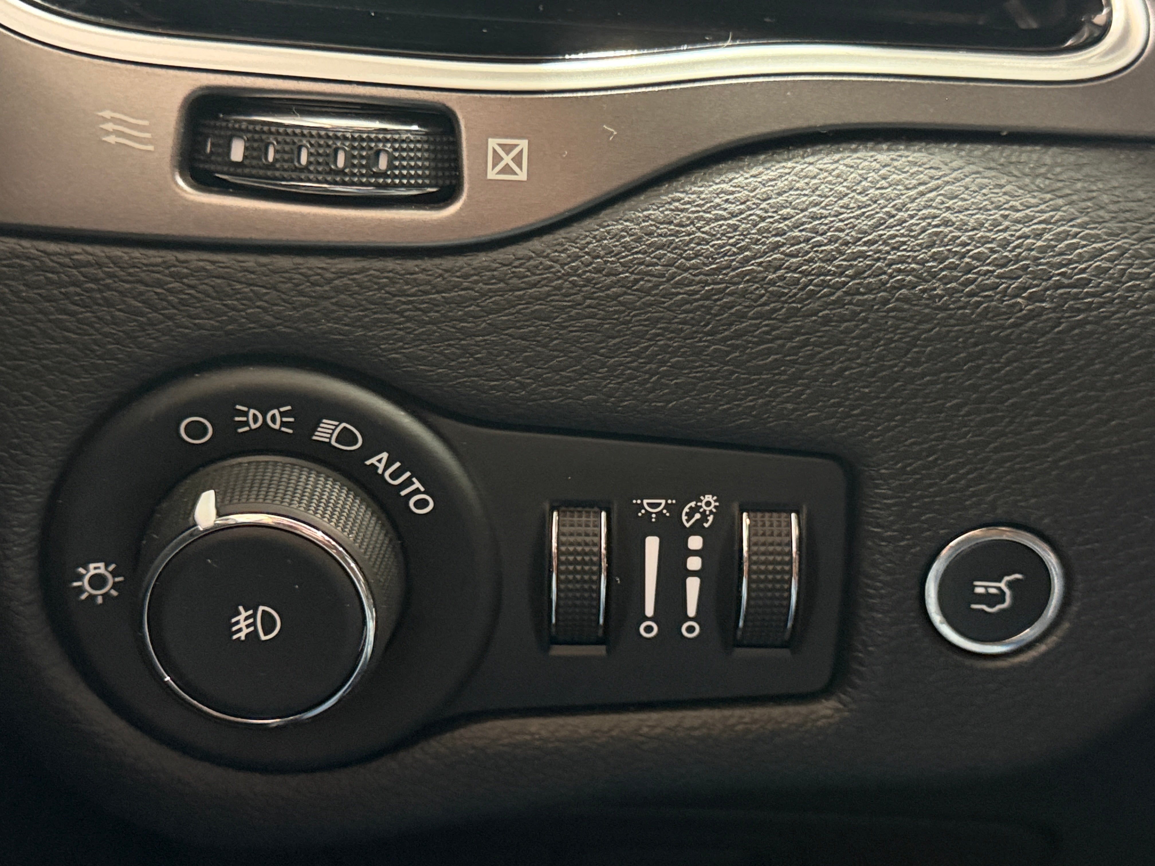 2020 Jeep Cherokee Limited - Photo 14