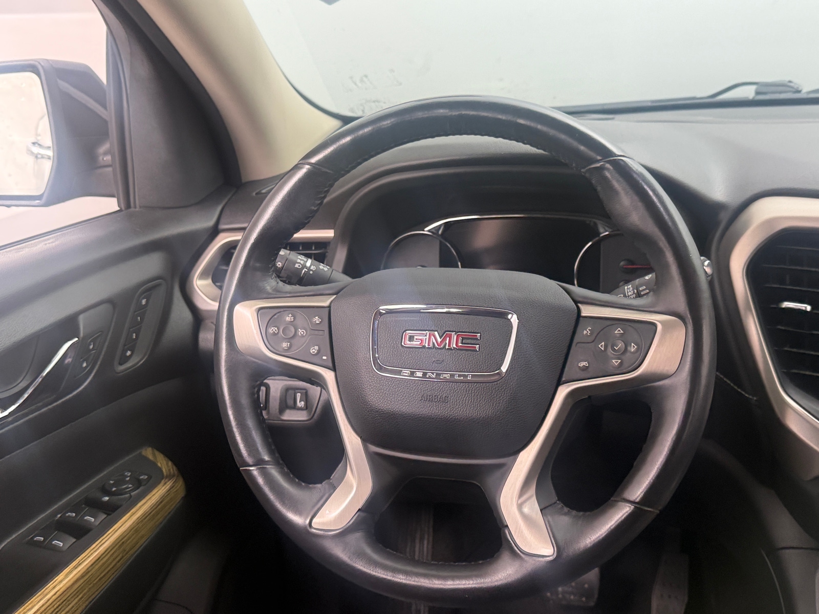 Thumbnail: 2018 GMC Acadia - 4