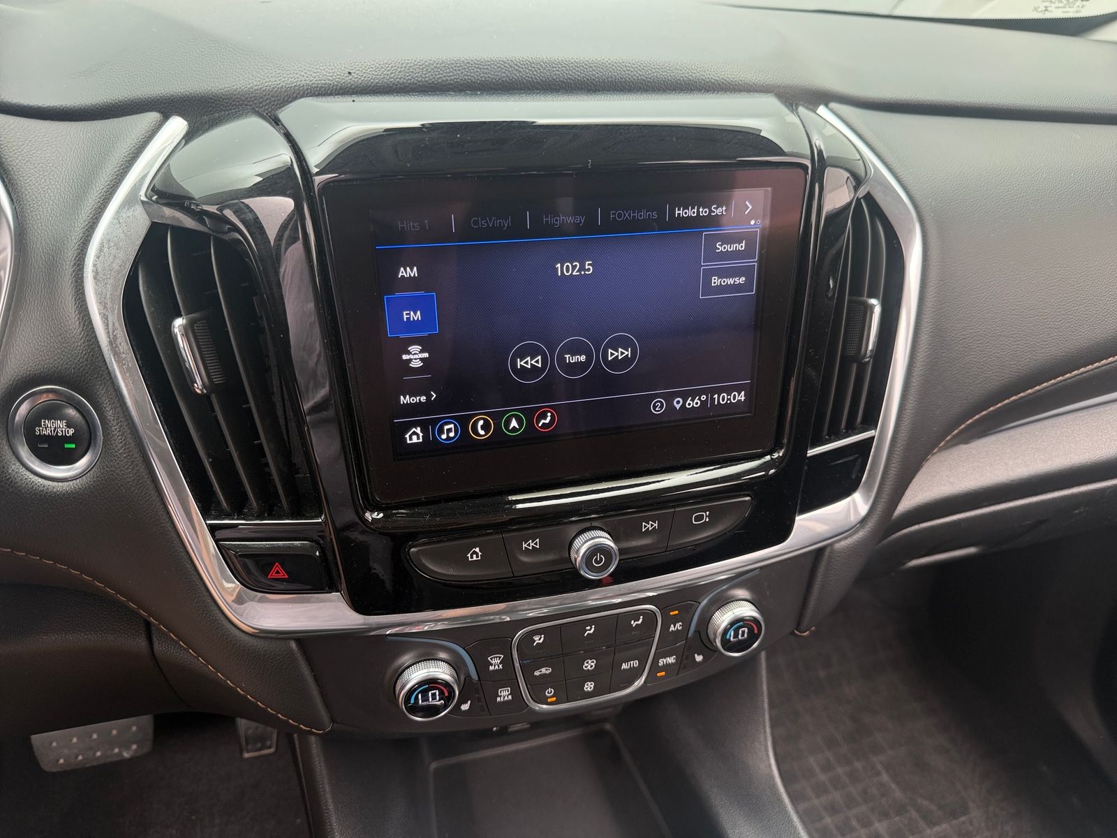 Thumbnail: 2020 Chevrolet Traverse - 3