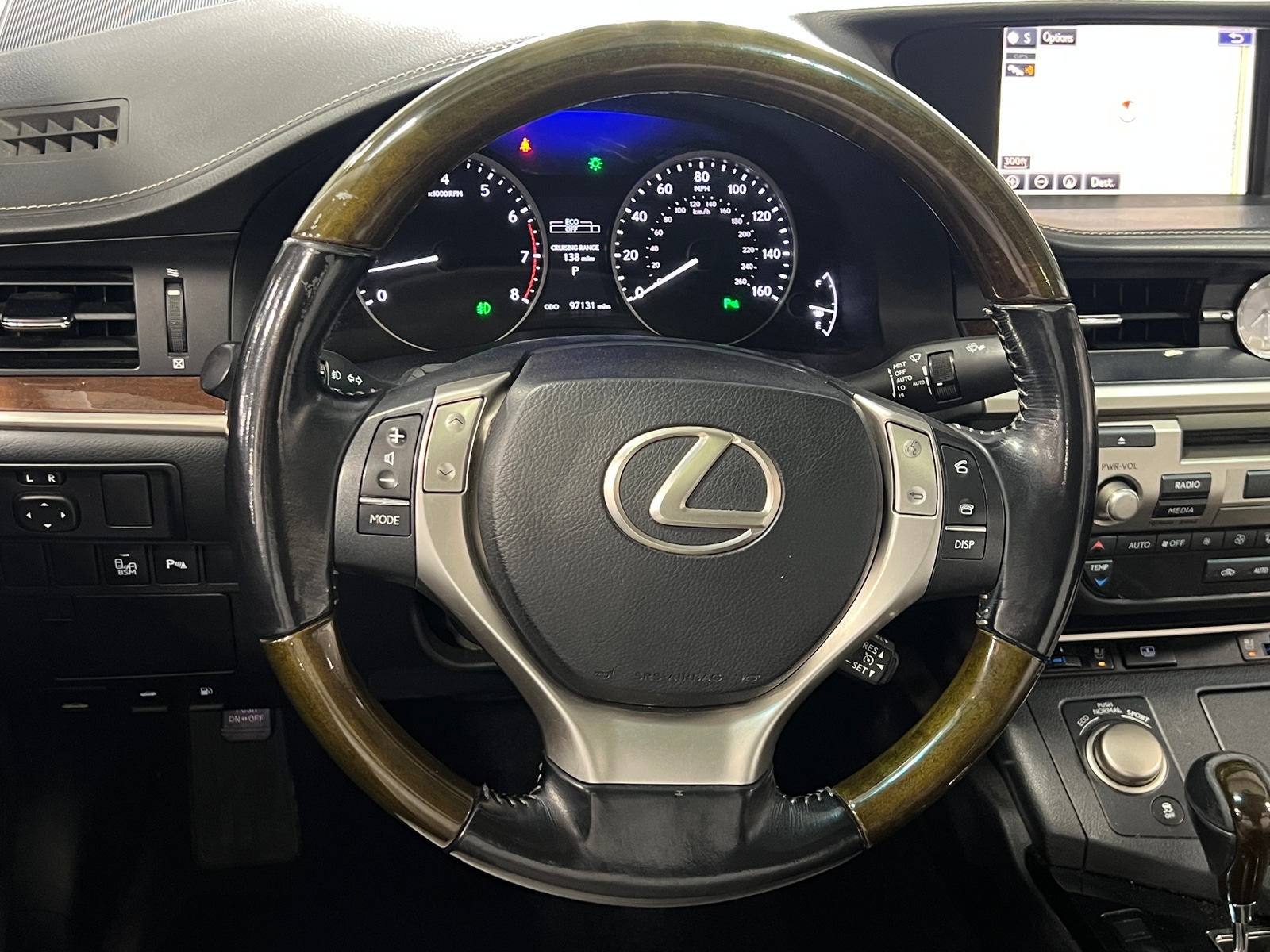 Thumbnail: 2015 Lexus ES - 4