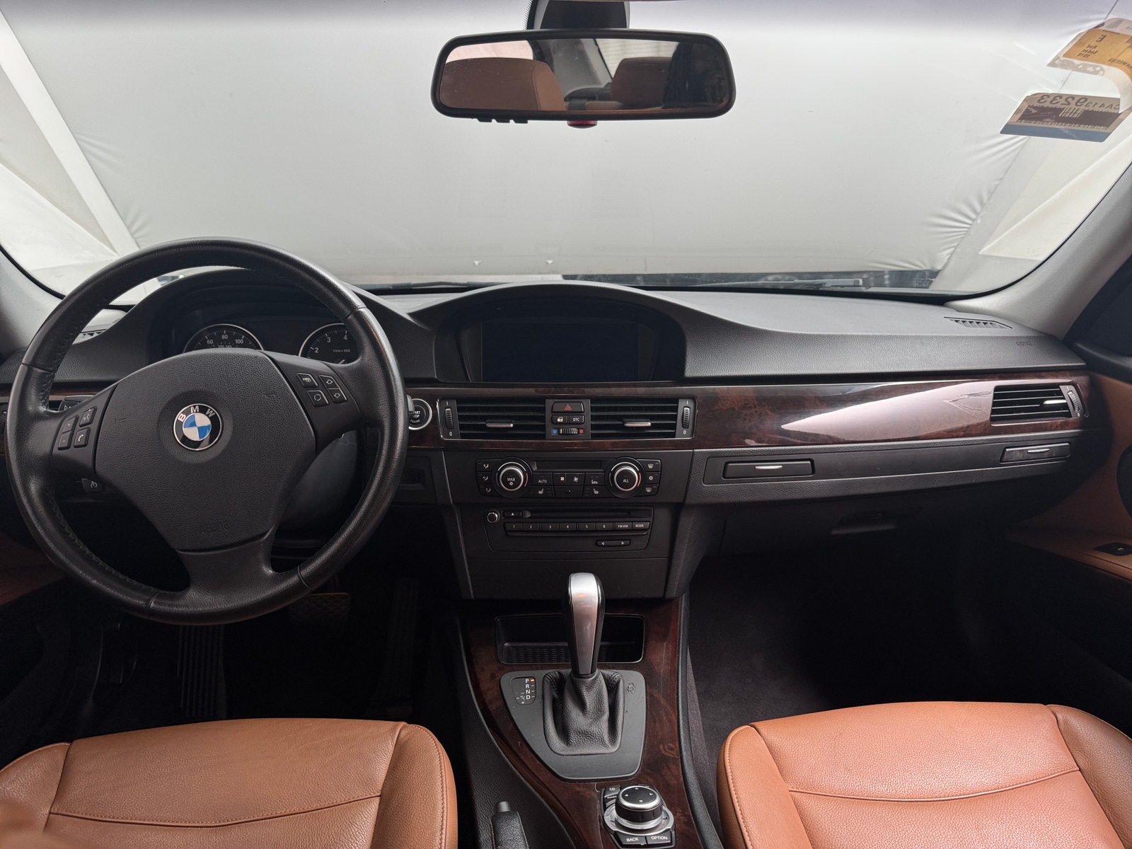 Thumbnail: 2010 BMW 3 Series - 2