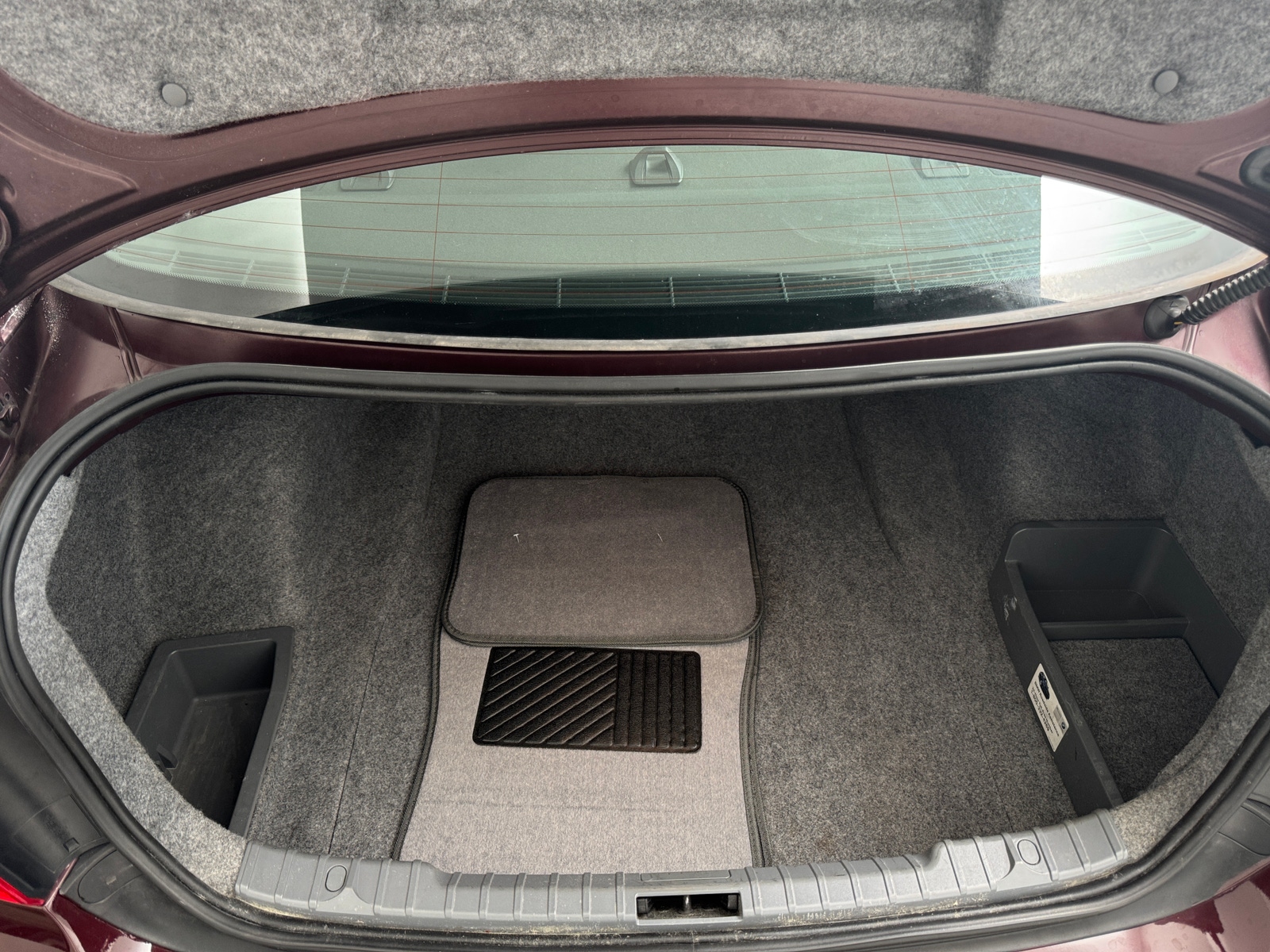 Thumbnail: 2010 BMW 3 Series - 6