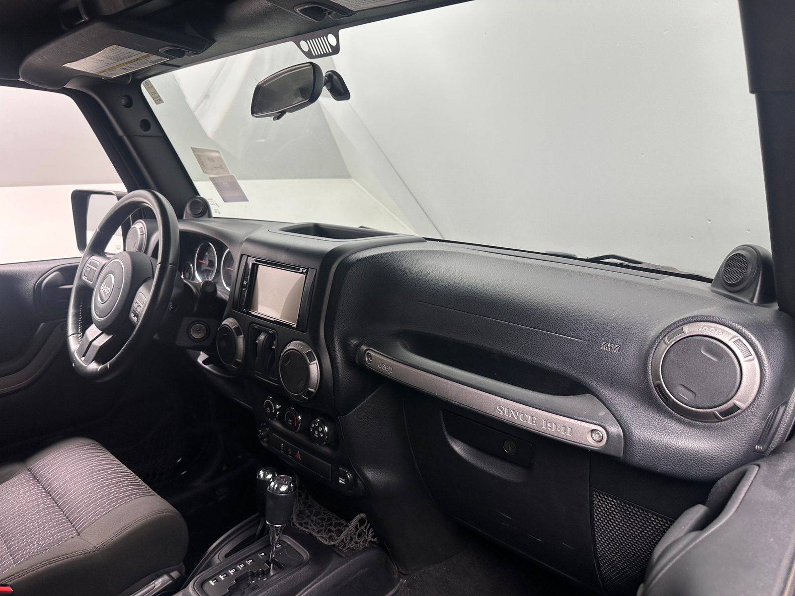 Thumbnail: 2011 Jeep Wrangler - 3