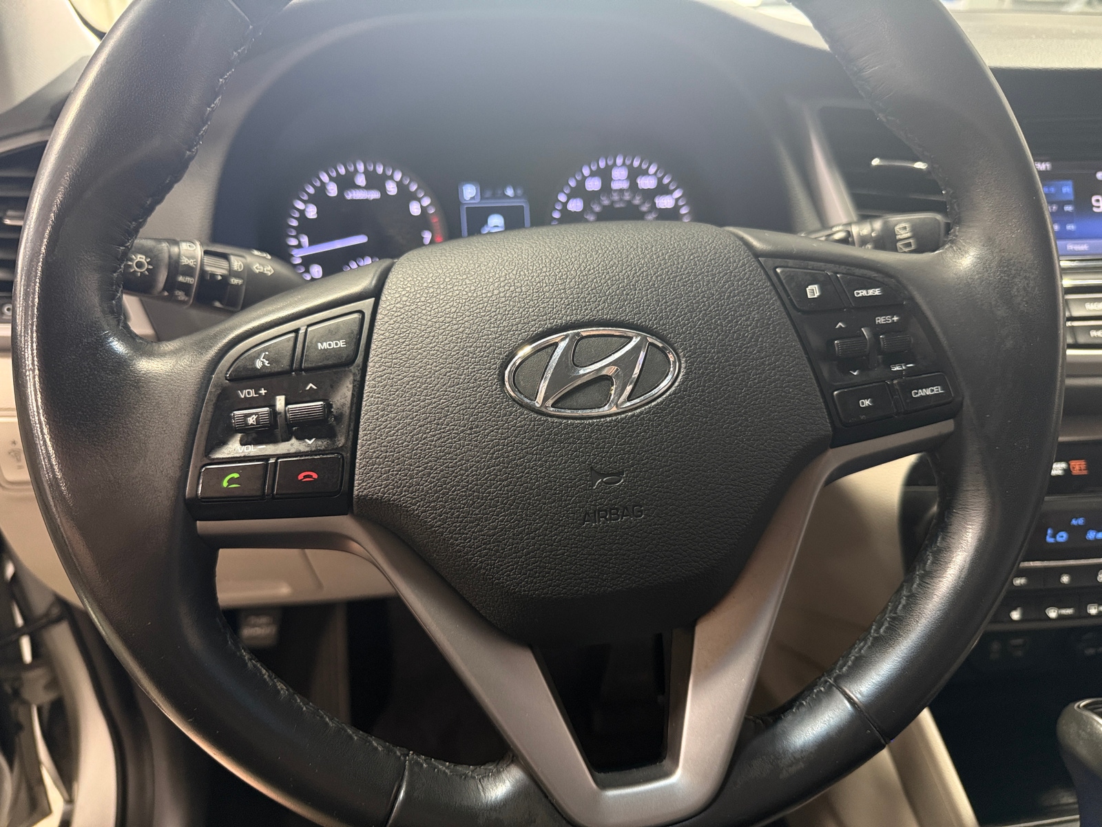 Thumbnail: 2017 Hyundai Tucson - 5