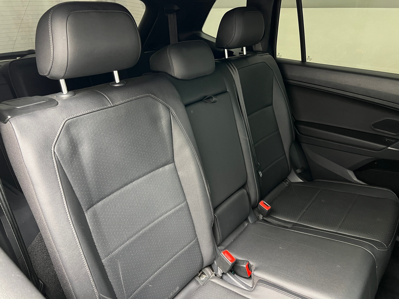 Thumbnail: 2020 Volkswagen Tiguan - 5
