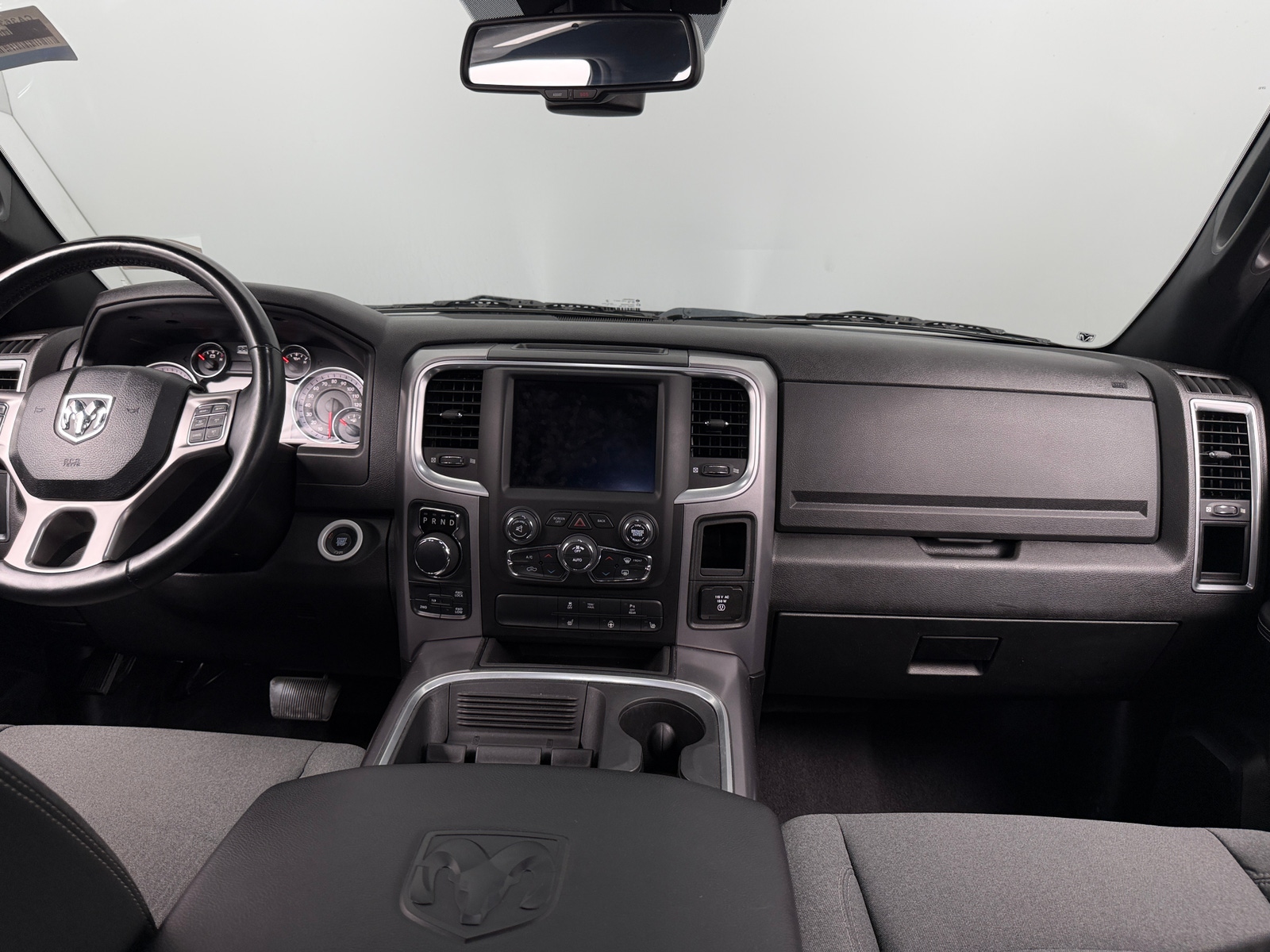 Thumbnail: 2022 RAM 1500 Classic - 3