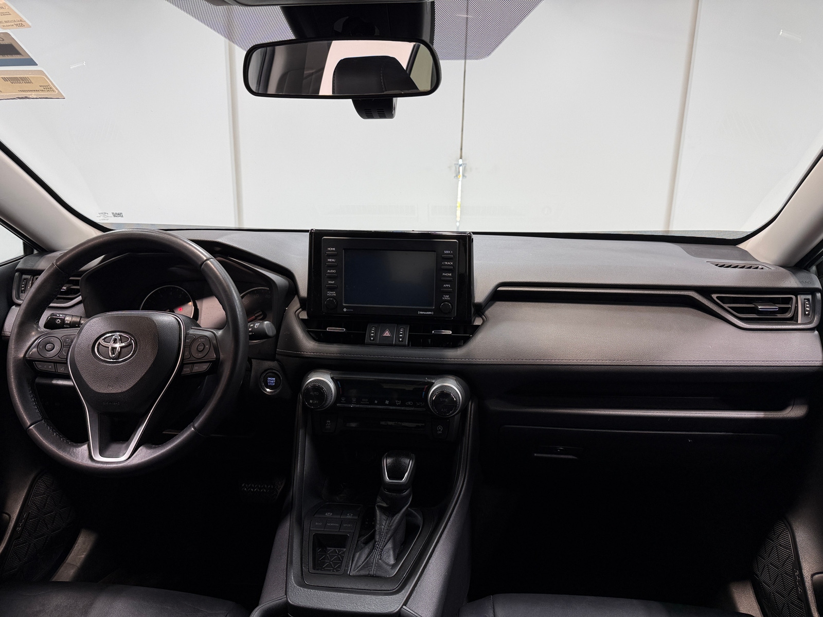 Thumbnail: 2022 Toyota RAV4 - 2