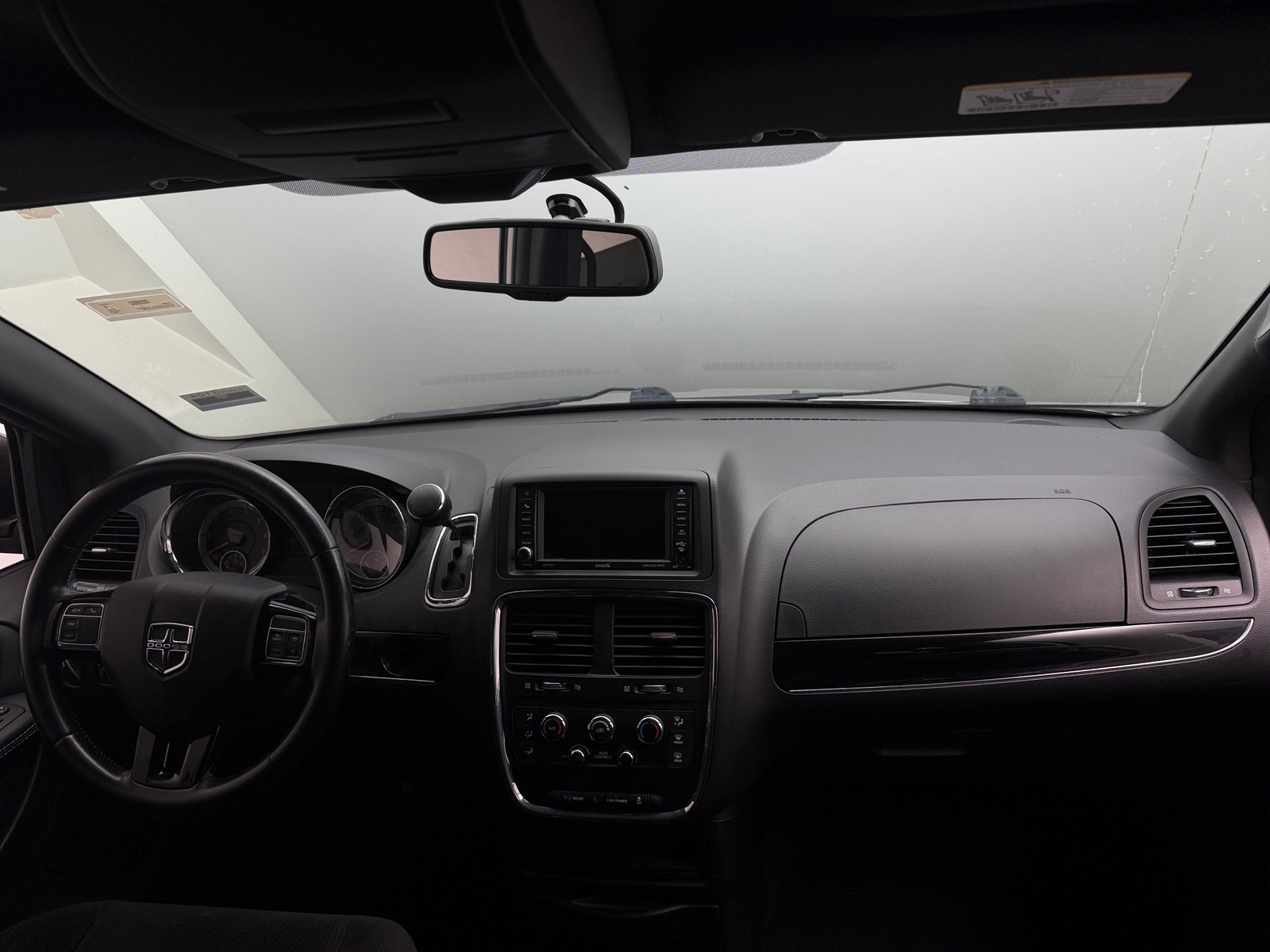 Thumbnail: 2017 Dodge Grand Caravan - 3