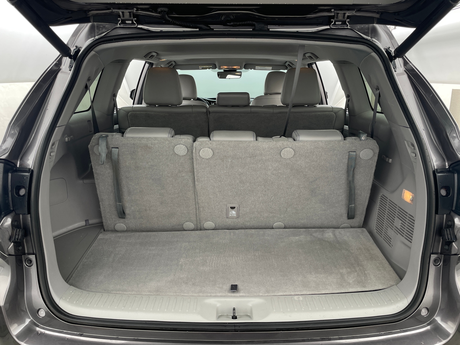 Thumbnail: 2018 Toyota Highlander - 6
