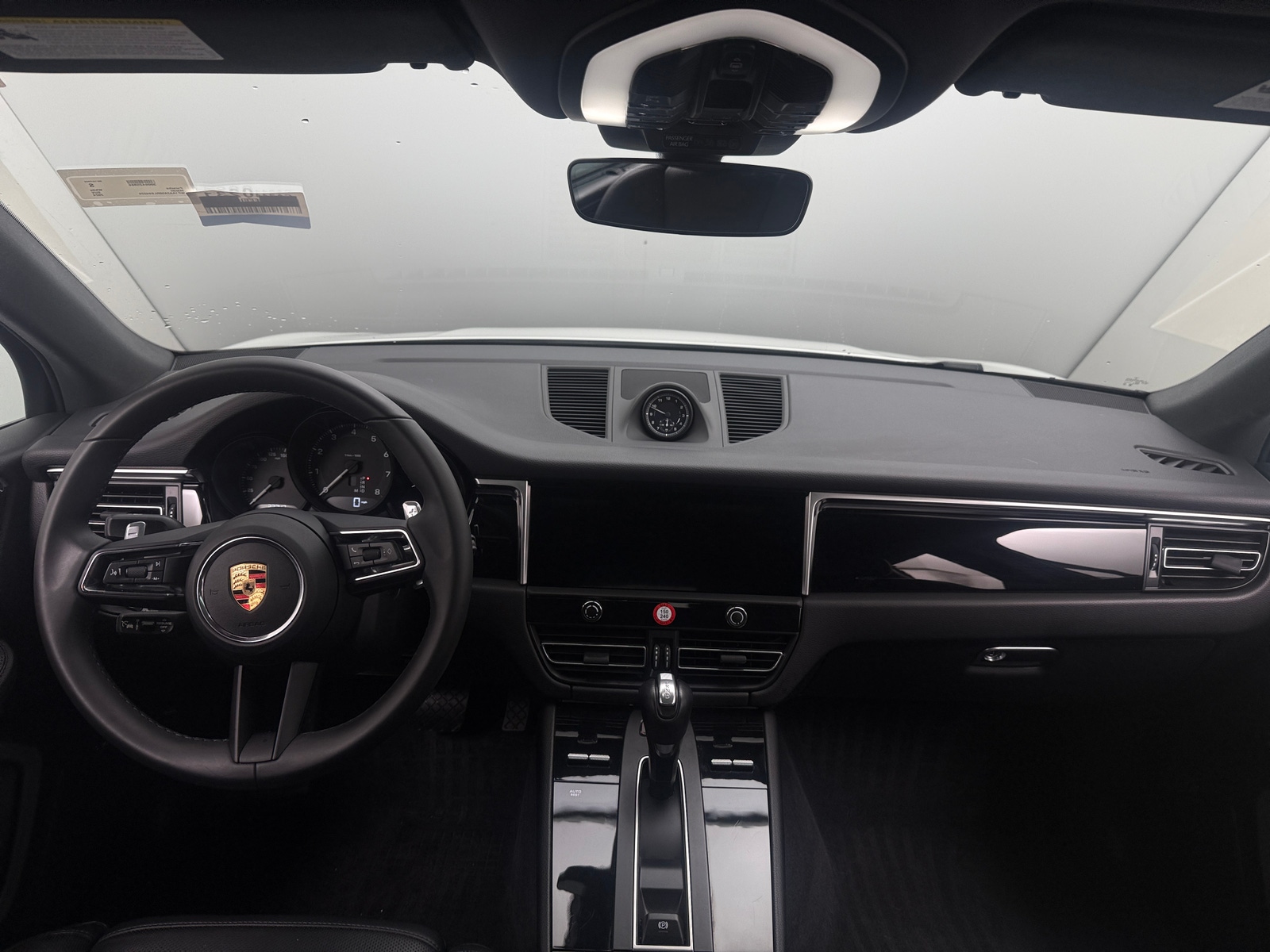 Thumbnail: 2024 Porsche Macan - 3