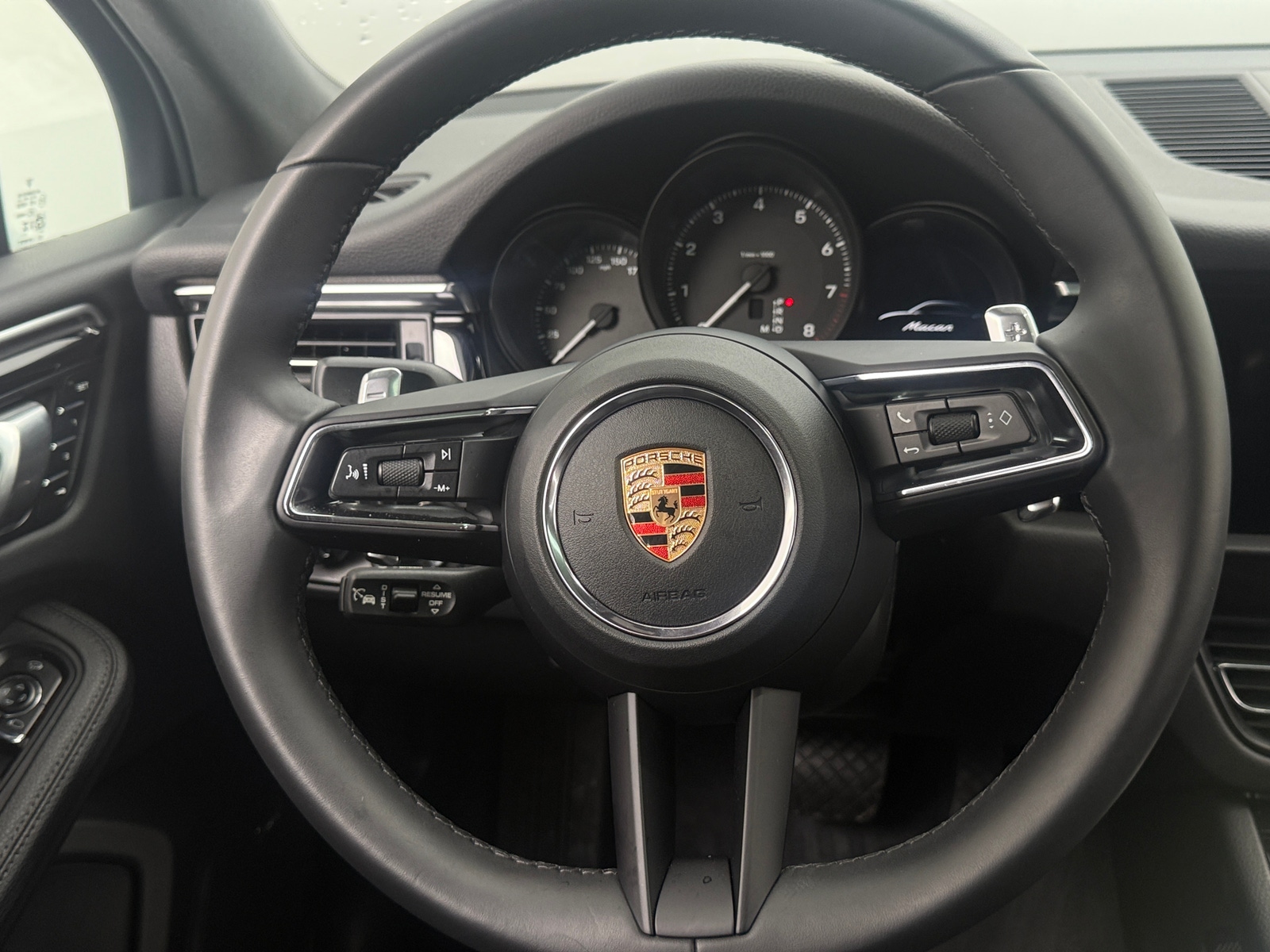 Thumbnail: 2024 Porsche Macan - 5
