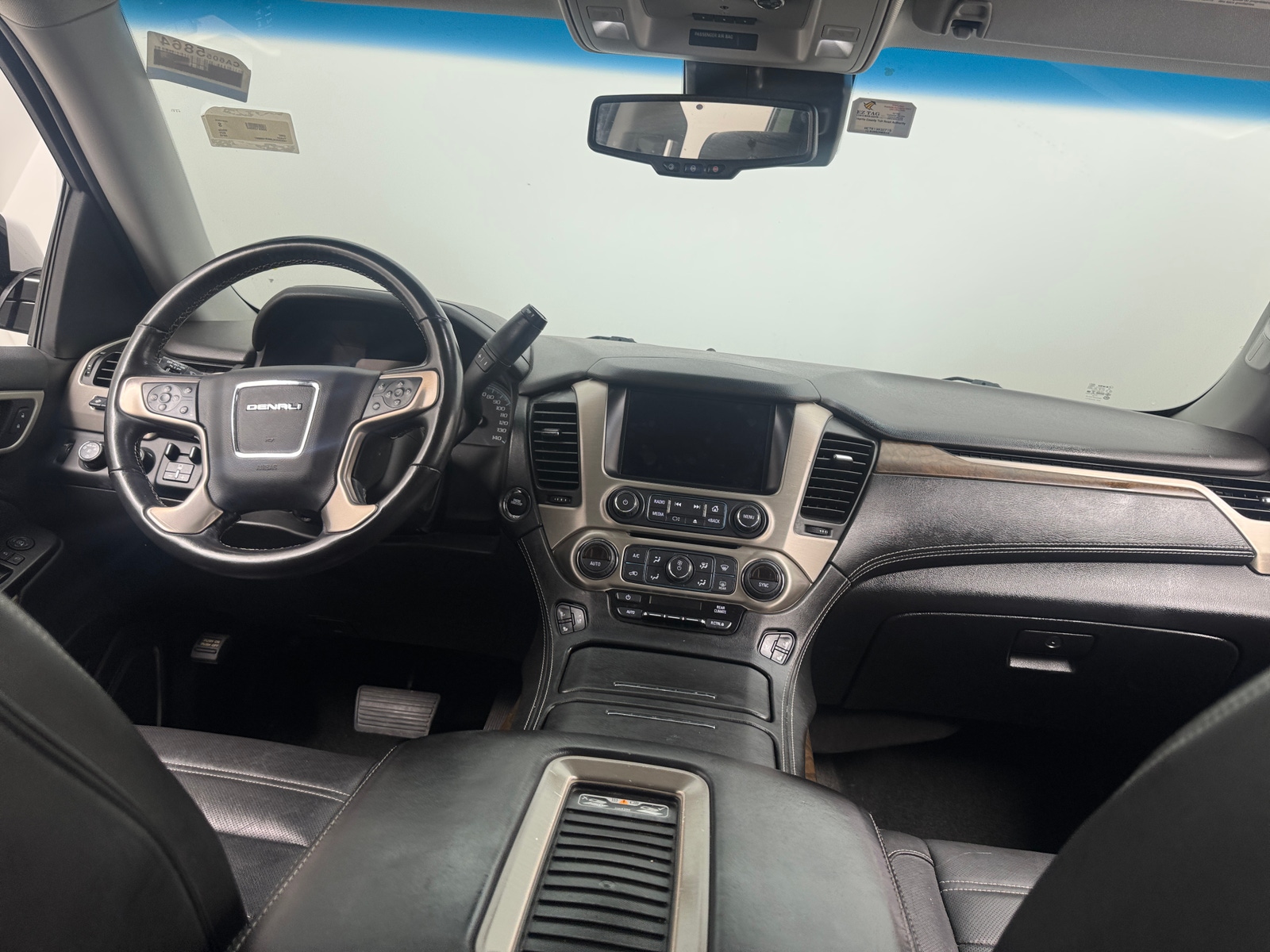Thumbnail: 2019 GMC Yukon - 2