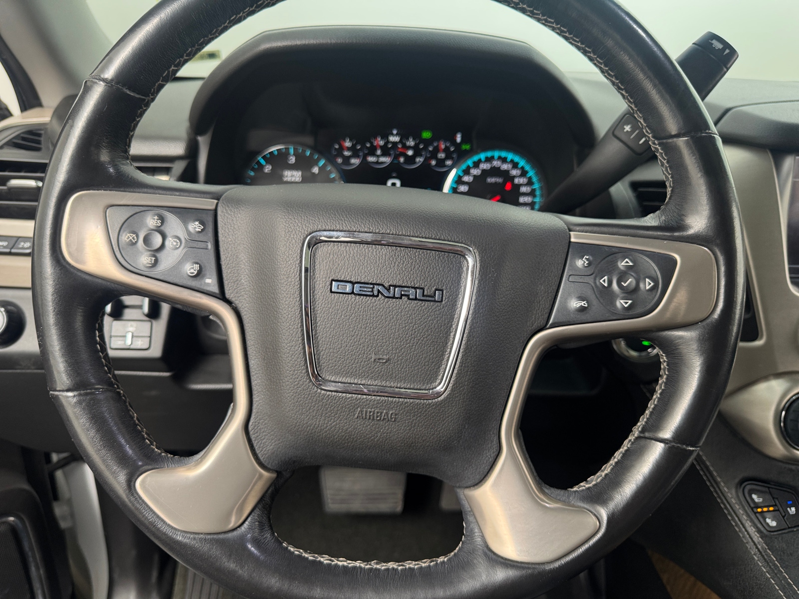 Thumbnail: 2019 GMC Yukon - 4