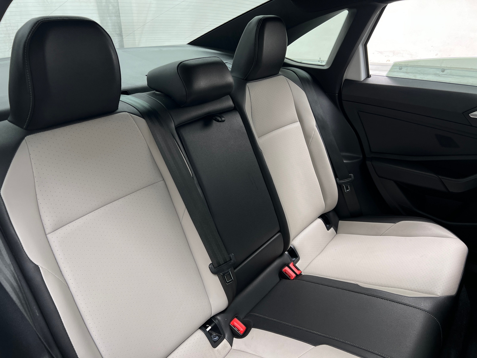 Thumbnail: 2019 Volkswagen Jetta - 6