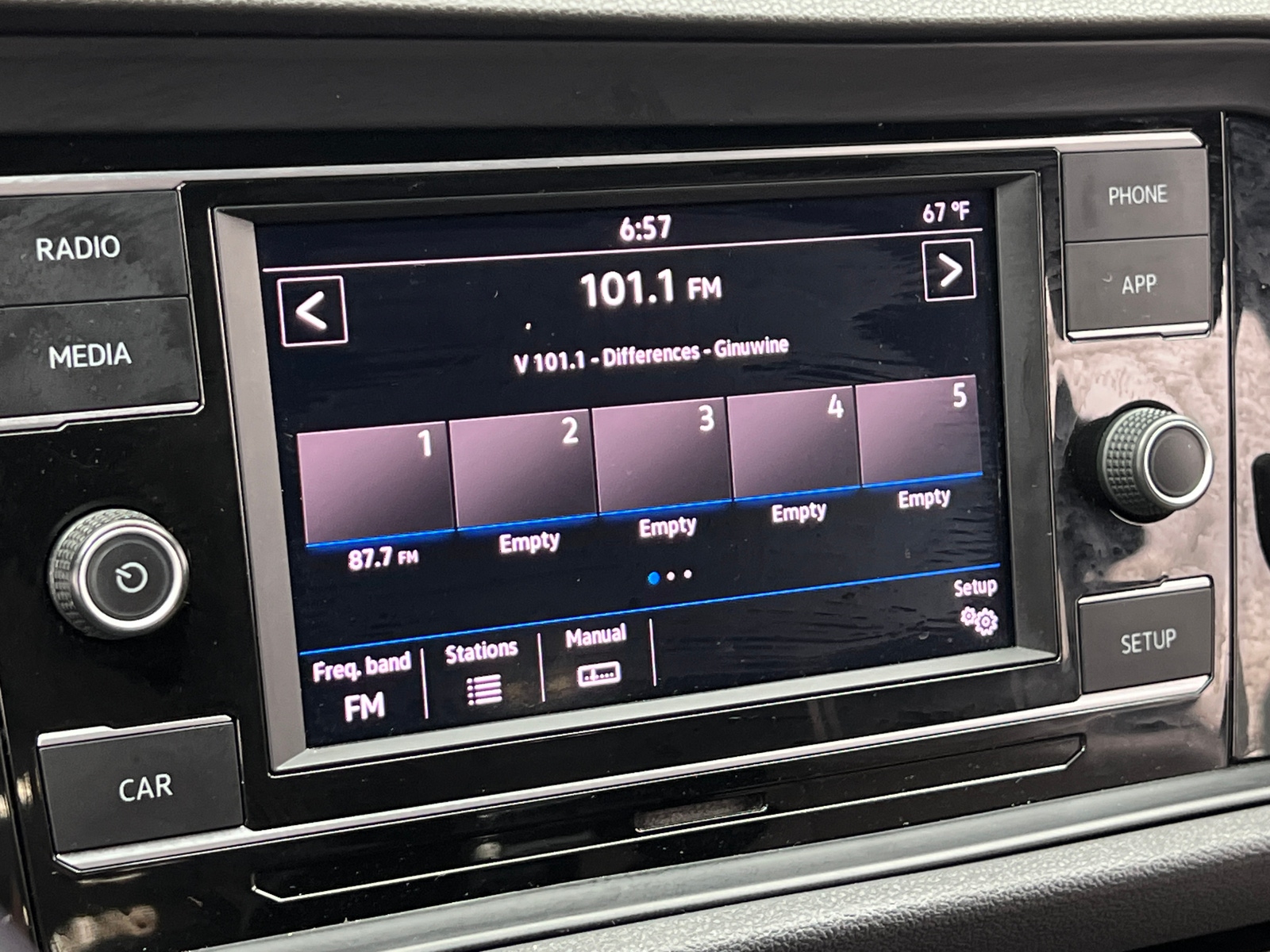 Thumbnail: 2019 Volkswagen Jetta - 4