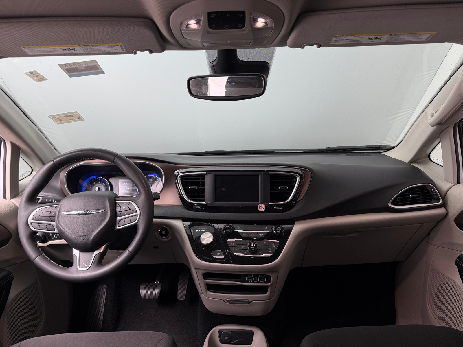 Thumbnail: 2023 Chrysler Voyager - 3