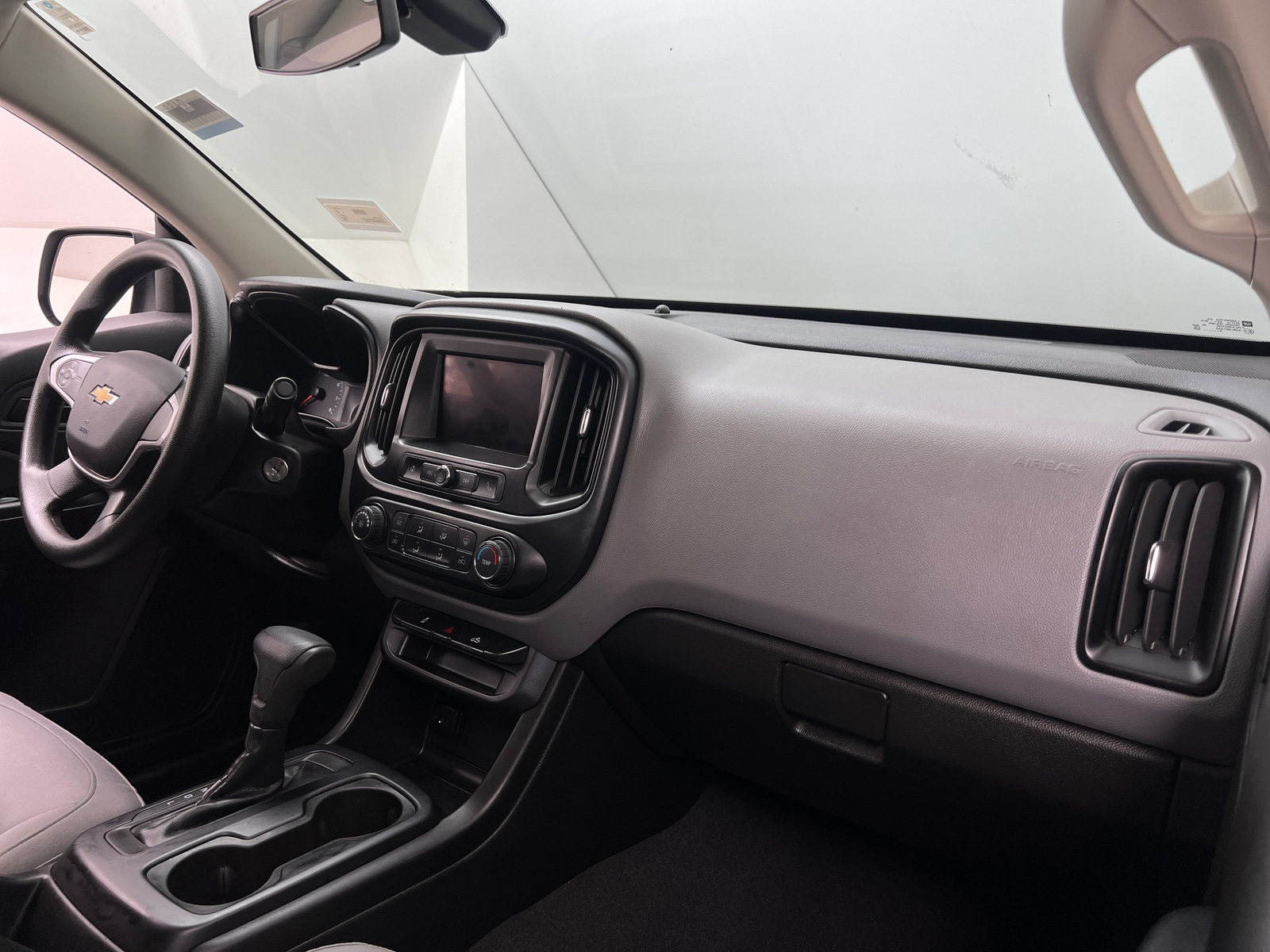 Thumbnail: 2020 Chevrolet Colorado - 3