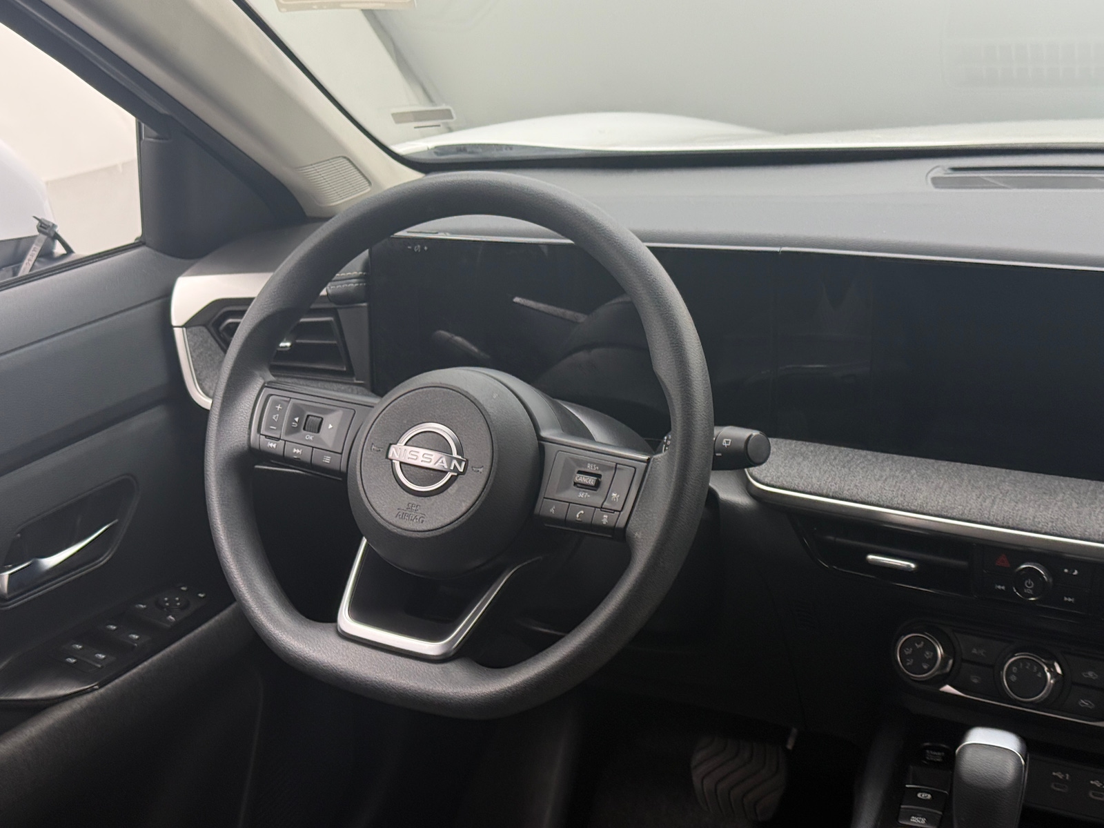 Thumbnail: 2025 Nissan Kicks - 5