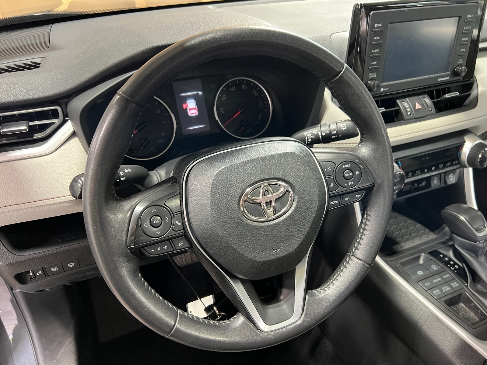 Thumbnail: 2022 Toyota RAV4 - 5