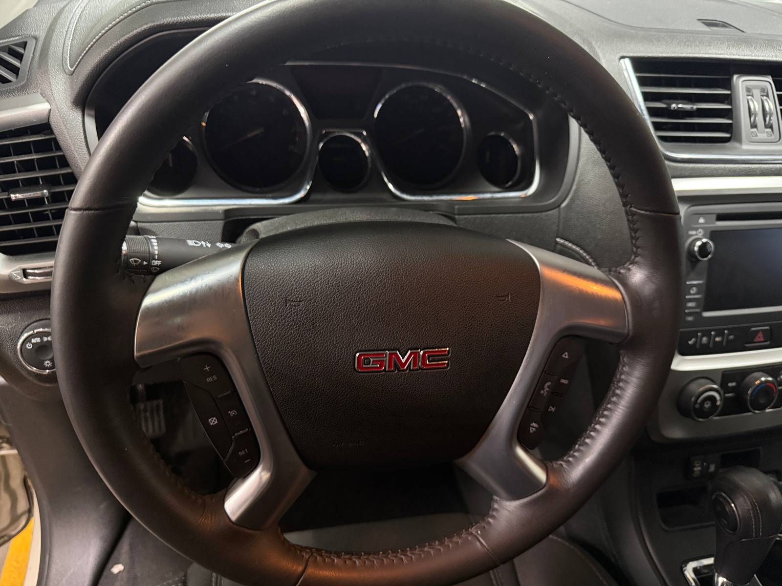 Thumbnail: 2015 GMC Acadia - 5