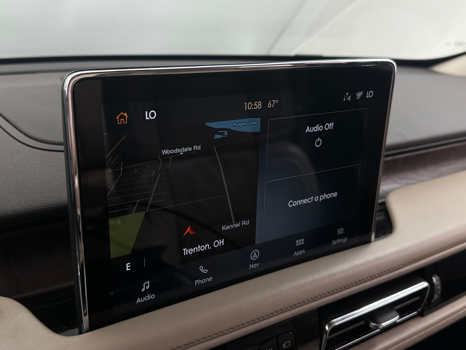 Thumbnail: 2020 Lincoln Aviator - 3