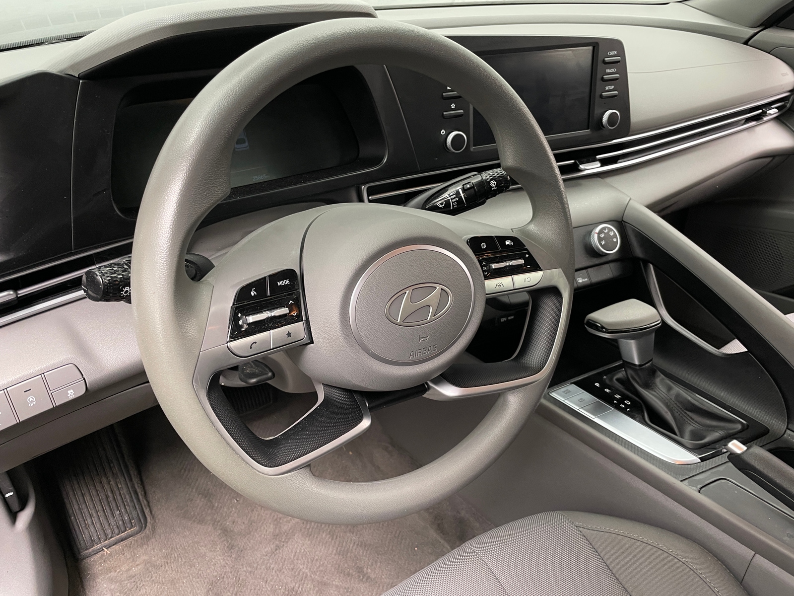 Thumbnail: 2024 Hyundai Elantra - 5