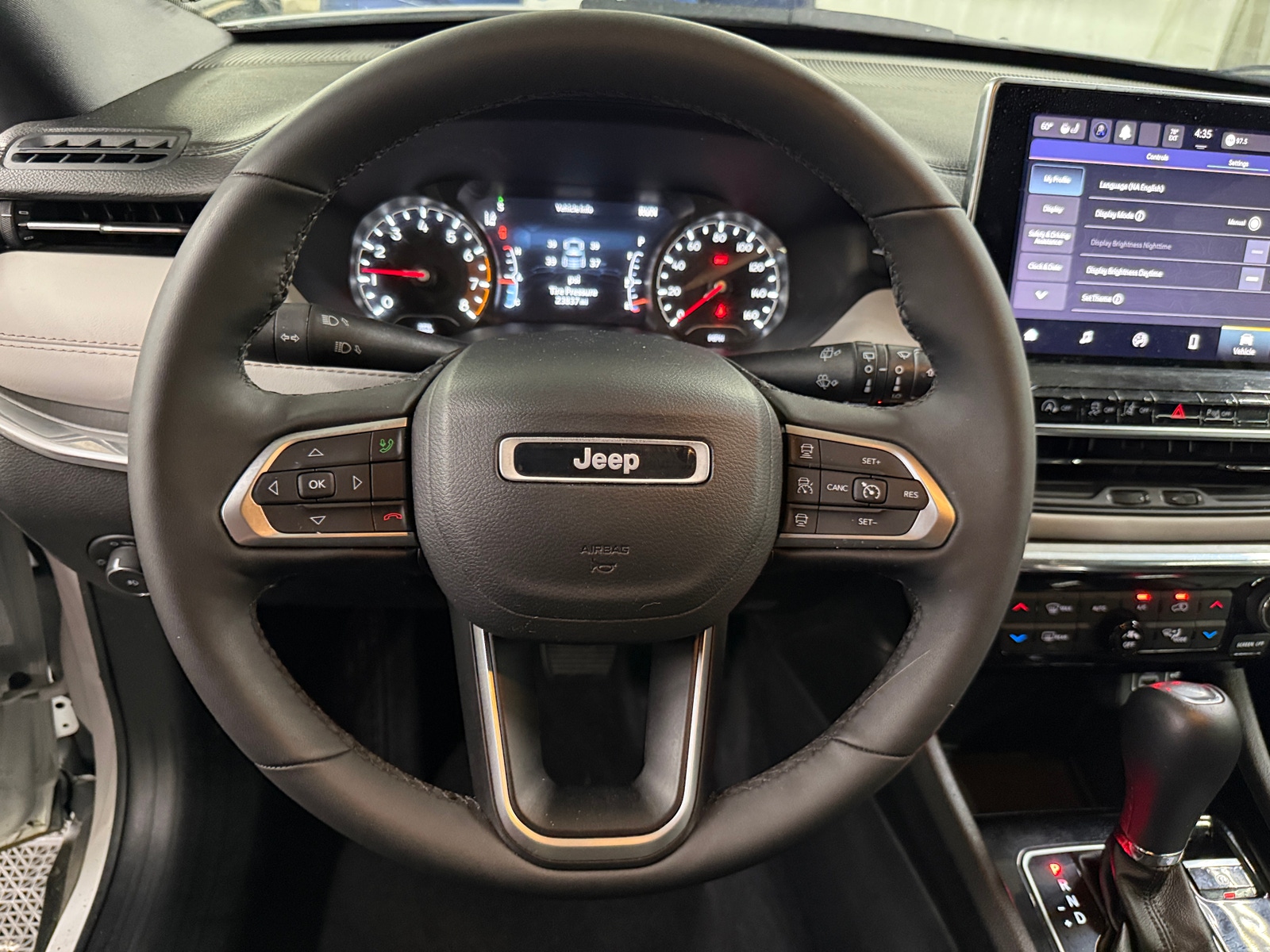 Thumbnail: 2023 Jeep Compass - 4