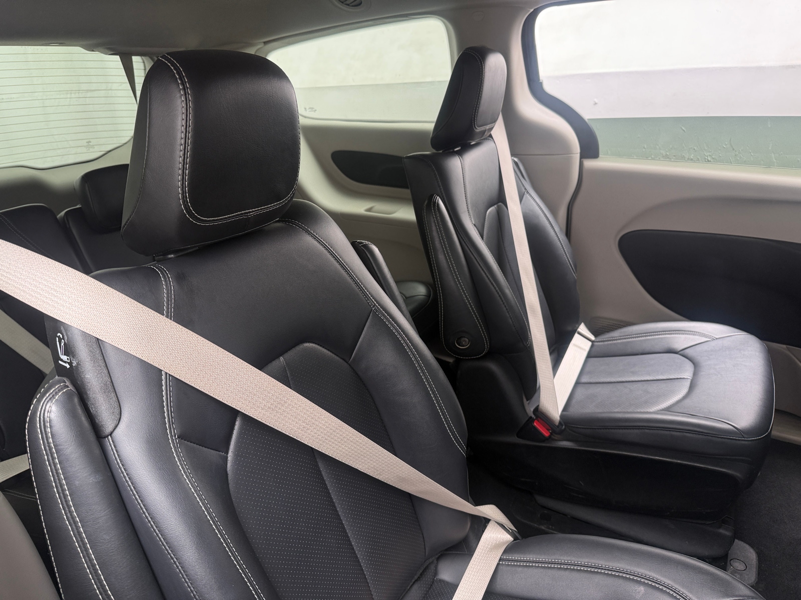 Thumbnail: 2024 Chrysler Pacifica - 5