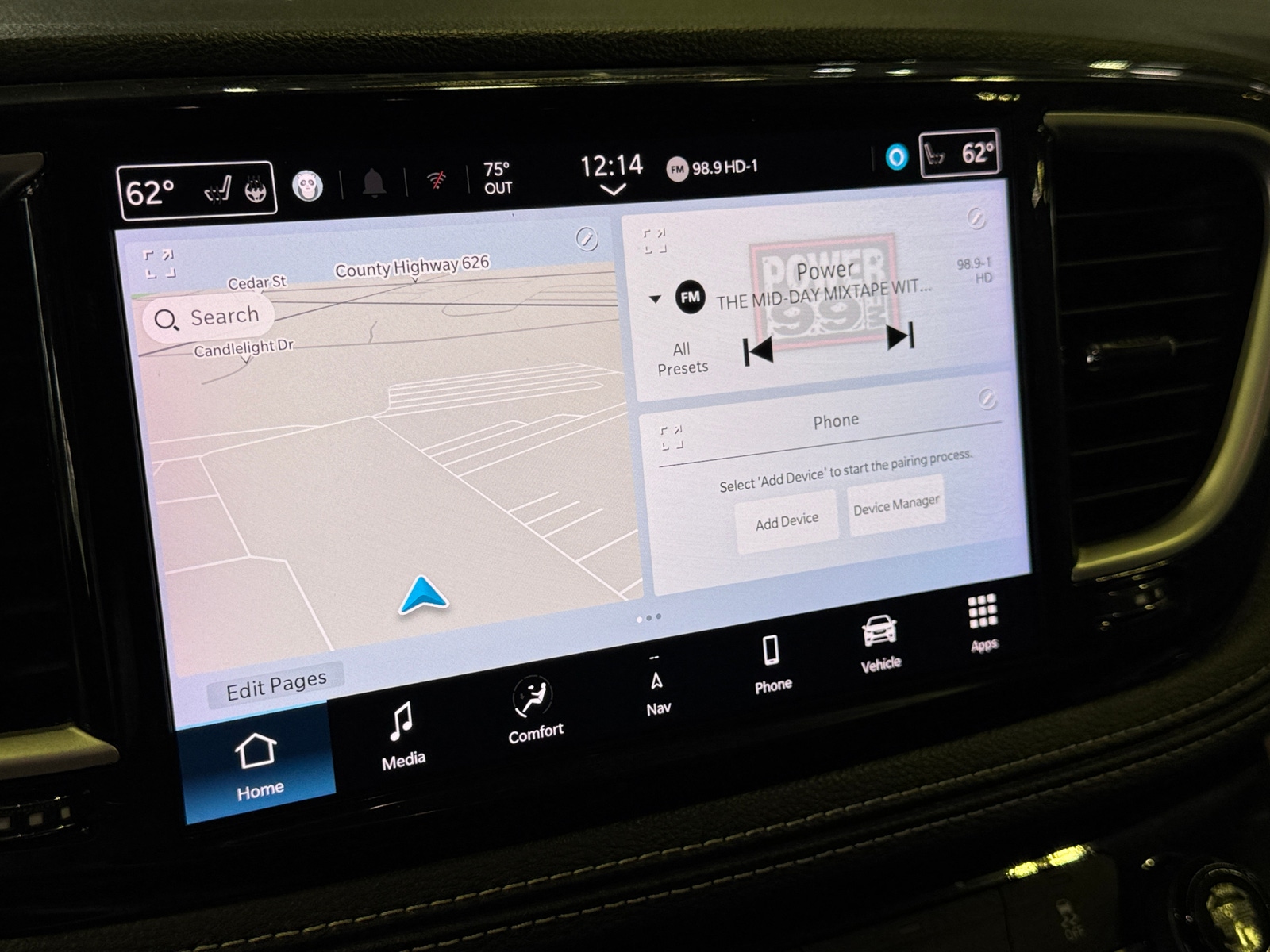 Thumbnail: 2024 Chrysler Pacifica - 3