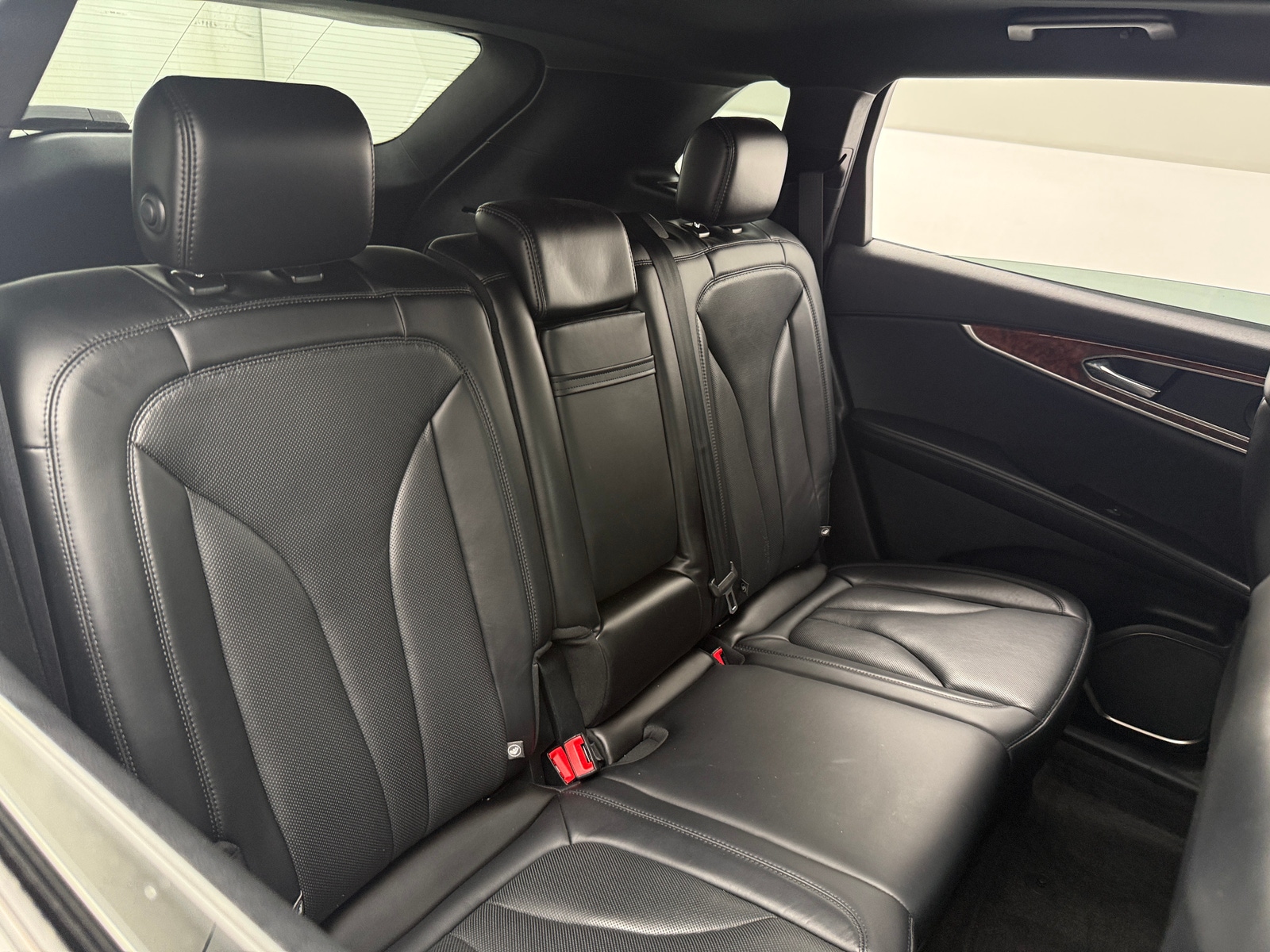 Thumbnail: 2020 Lincoln Nautilus - 5