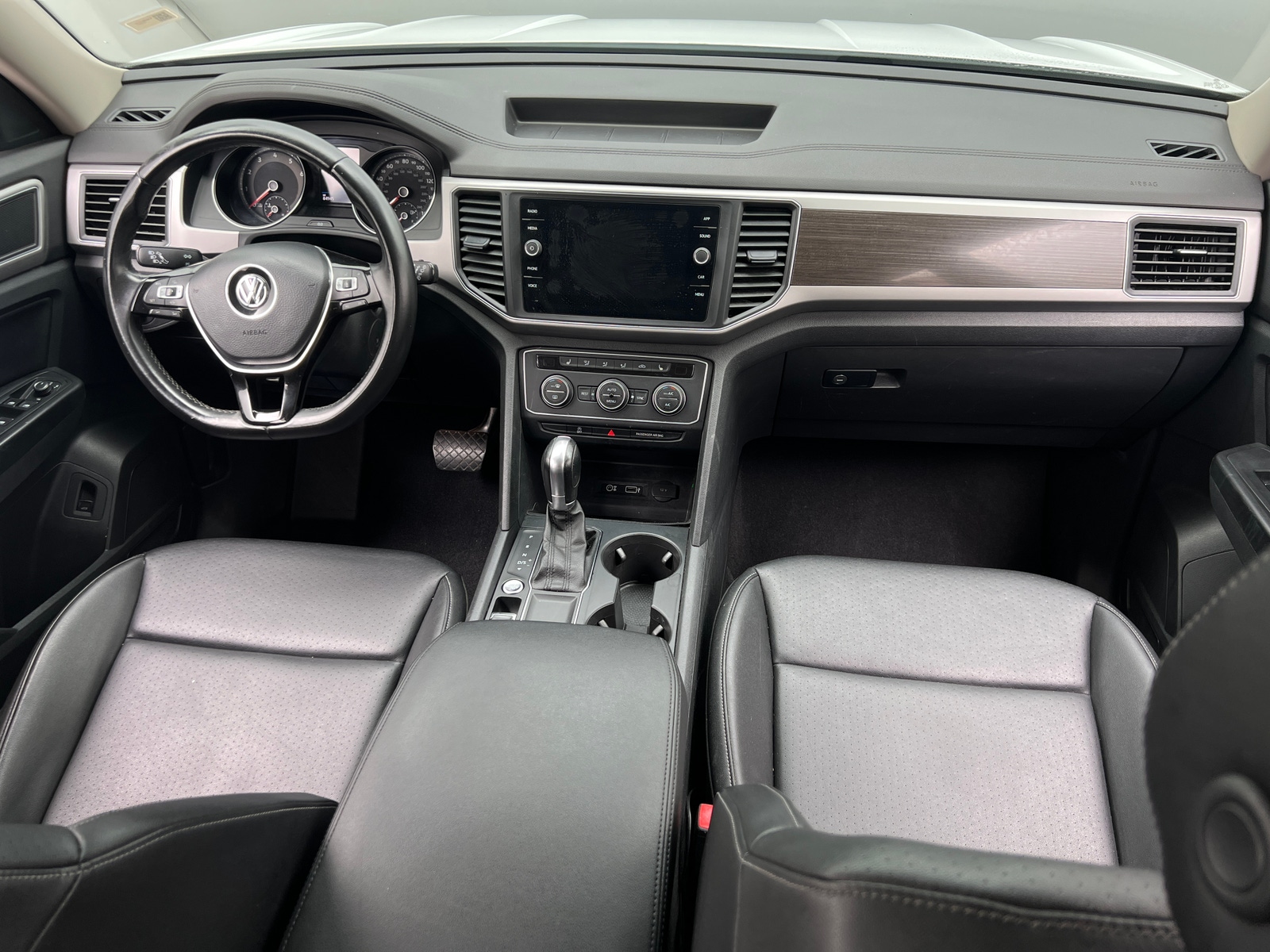 Thumbnail: 2019 Volkswagen Atlas - 3