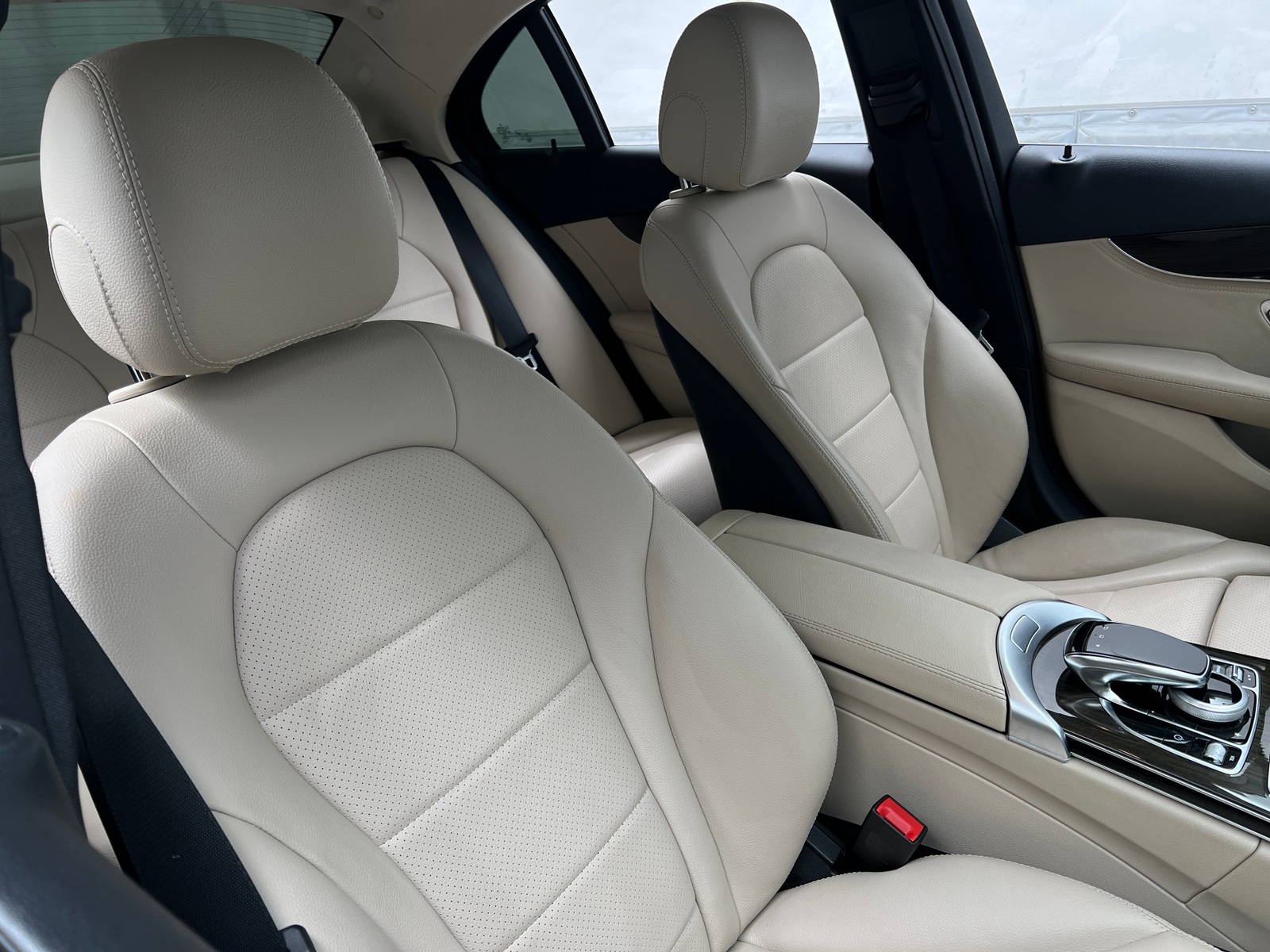 Thumbnail: 2016 Mercedes-Benz C-Class - 2