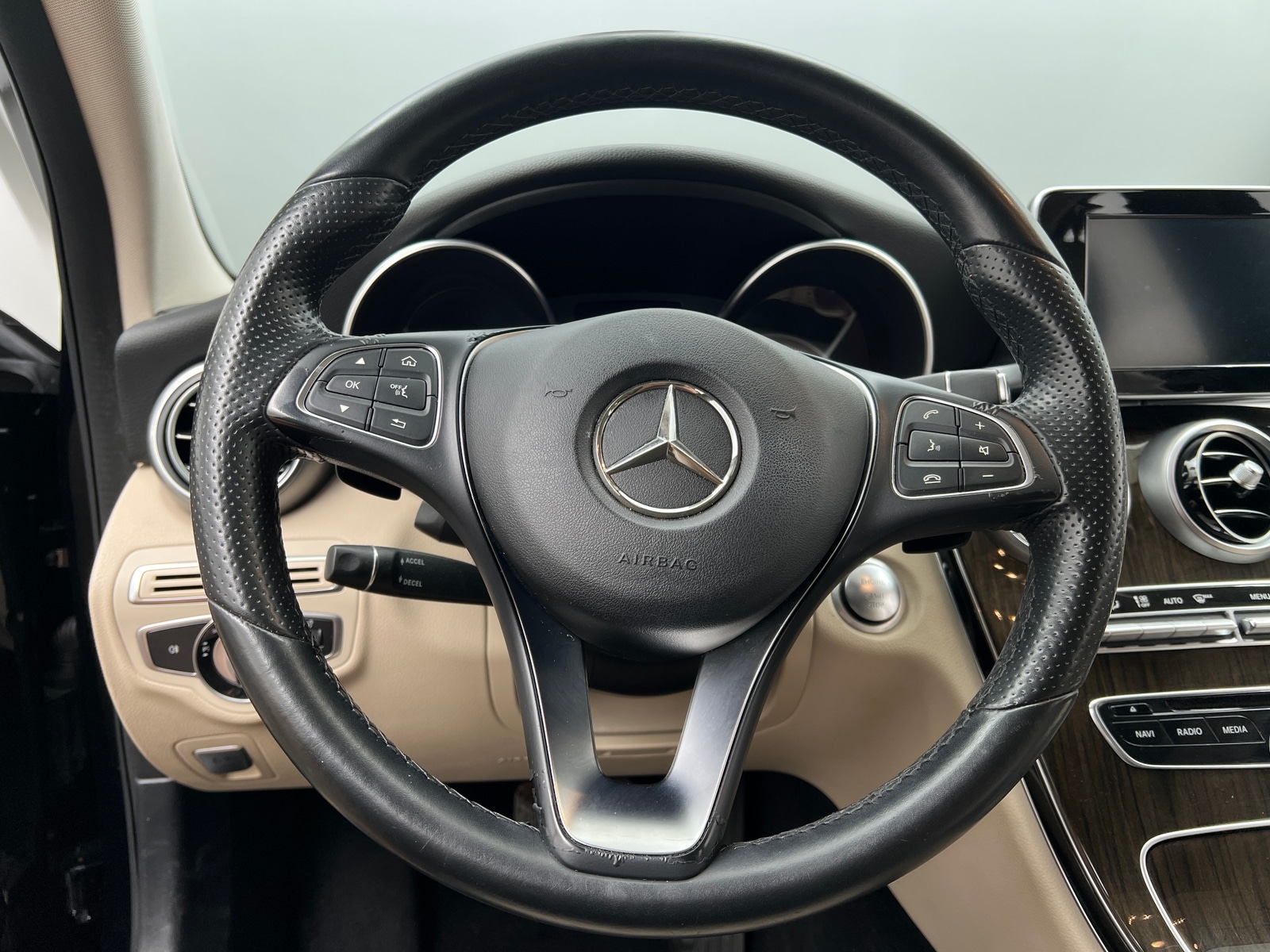 Thumbnail: 2016 Mercedes-Benz C-Class - 5