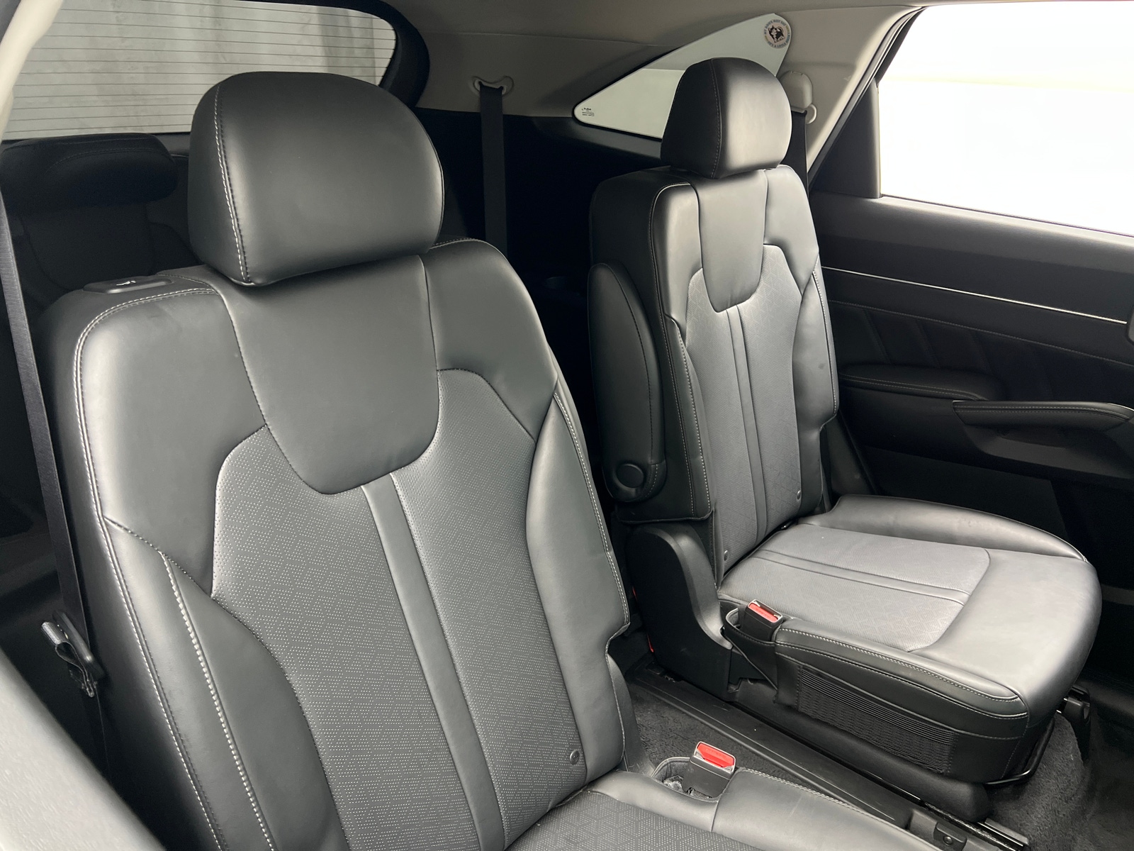 Thumbnail: 2022 Kia Sorento - 5