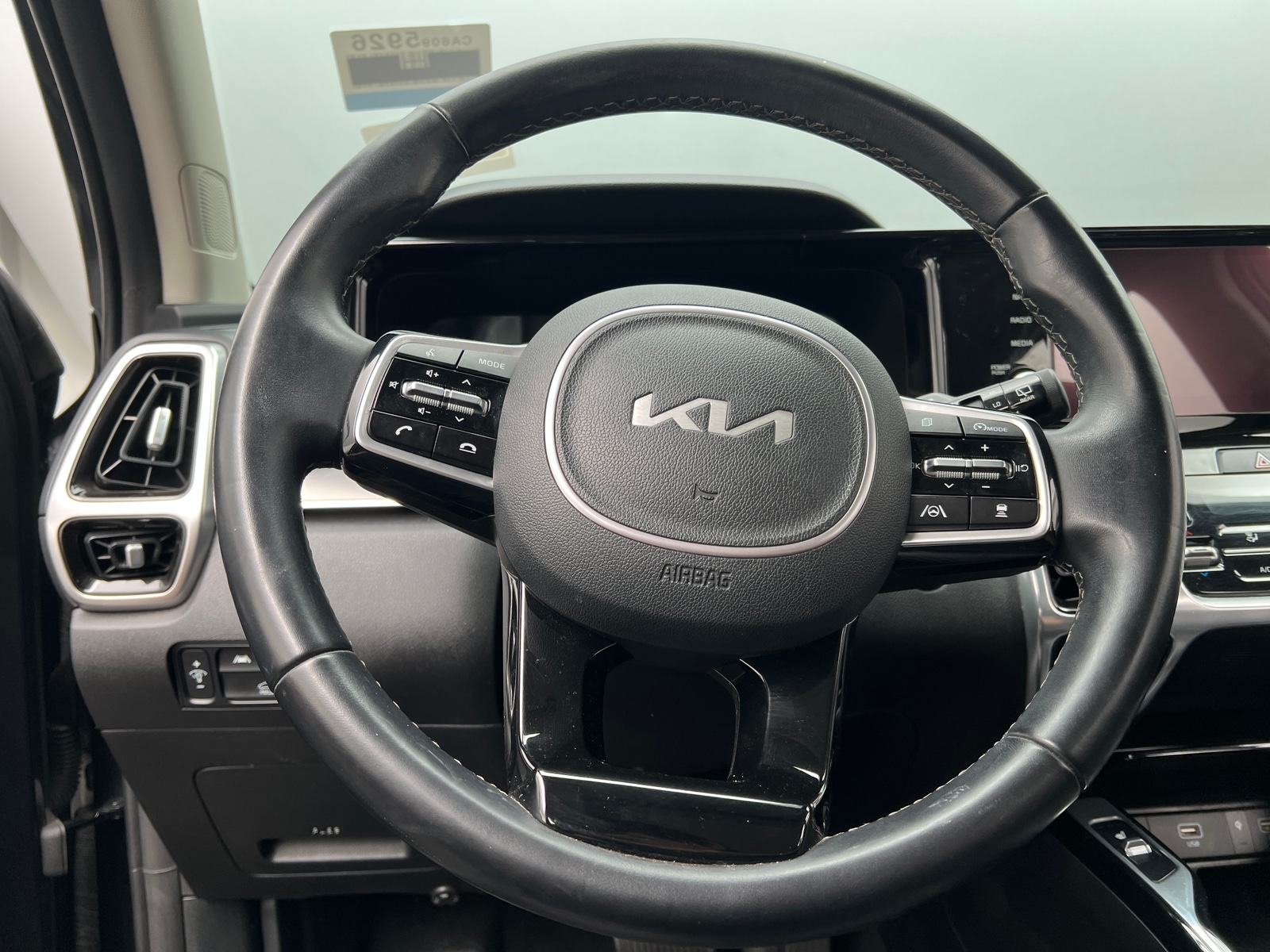 Thumbnail: 2022 Kia Sorento - 4