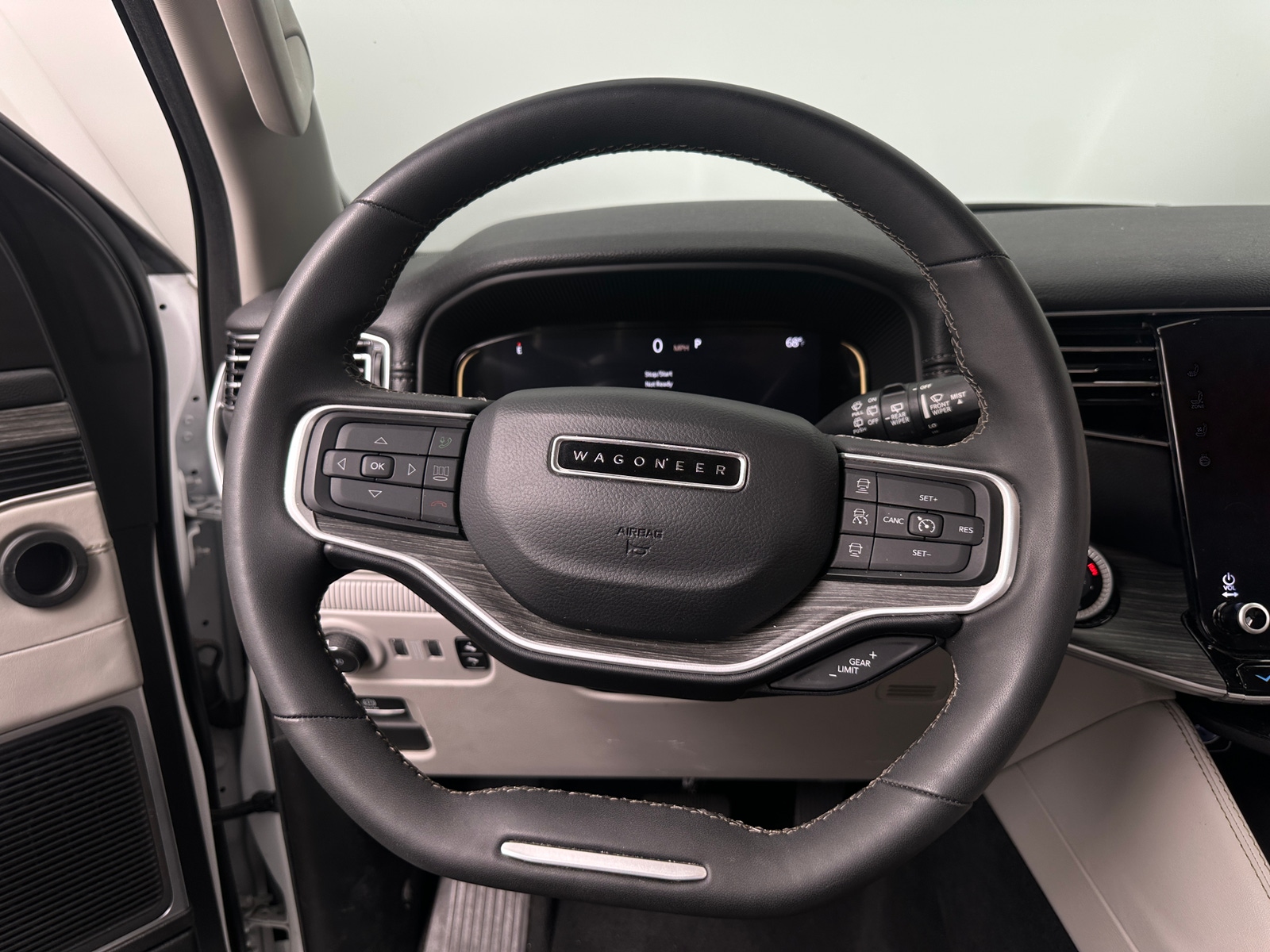 Thumbnail: 2023 Jeep Wagoneer - 4