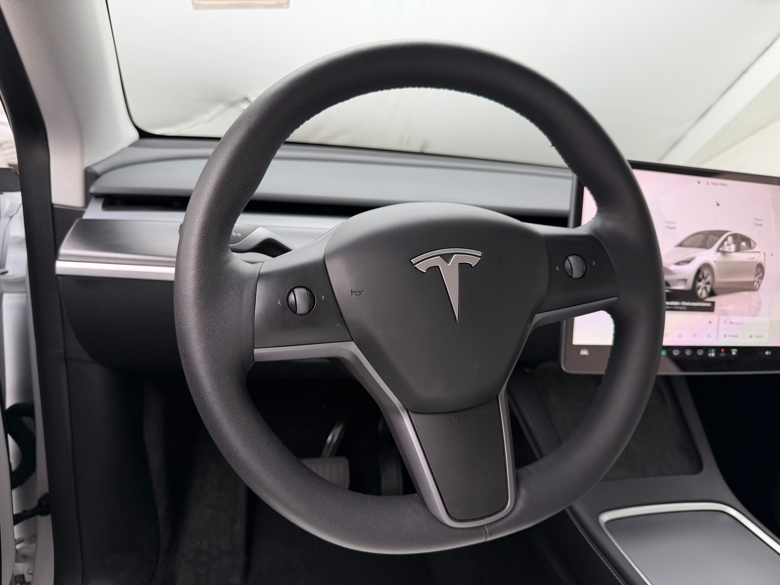 Thumbnail: 2024 Tesla Model Y - 4