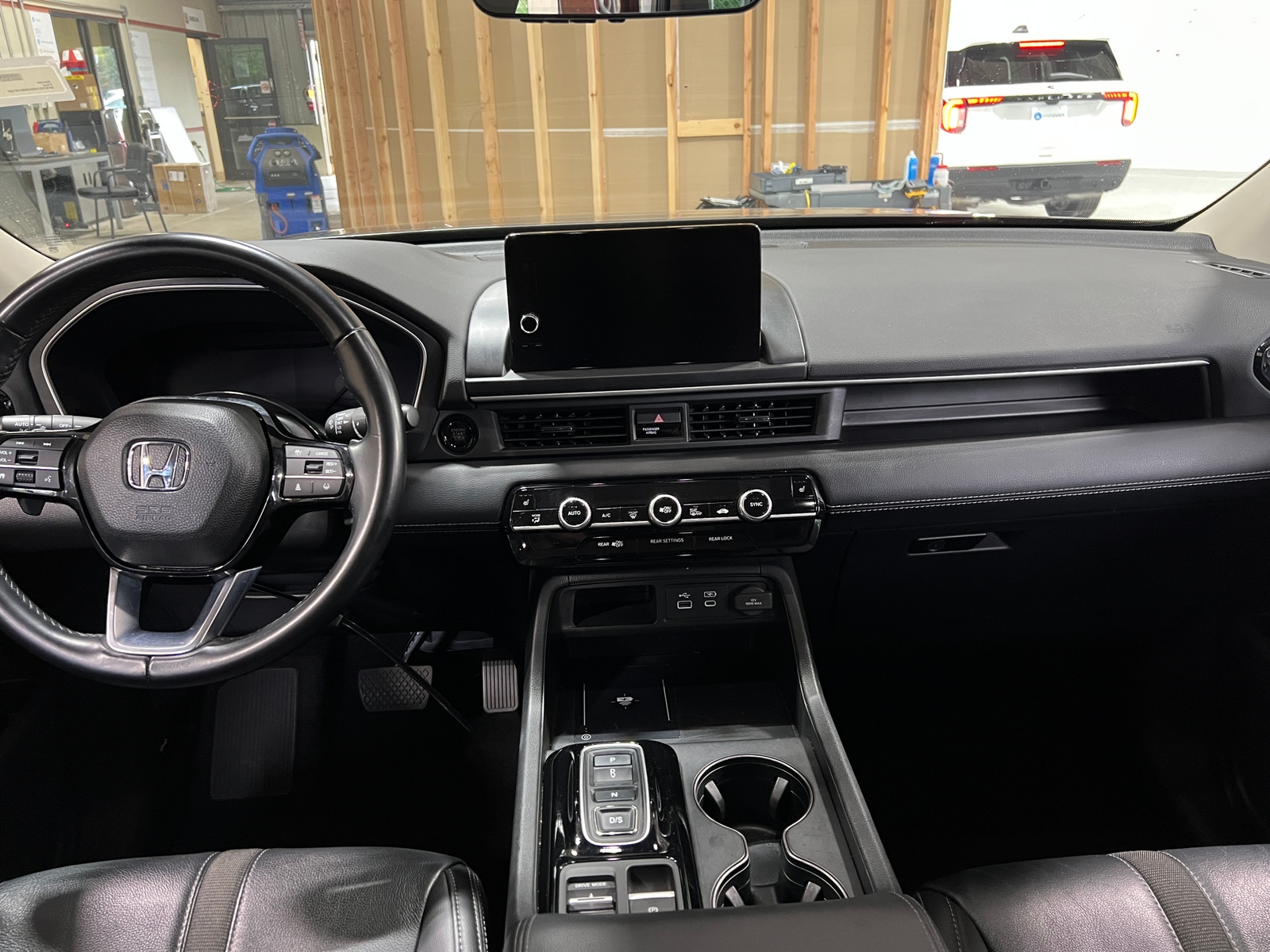 Thumbnail: 2024 Honda Pilot - 2