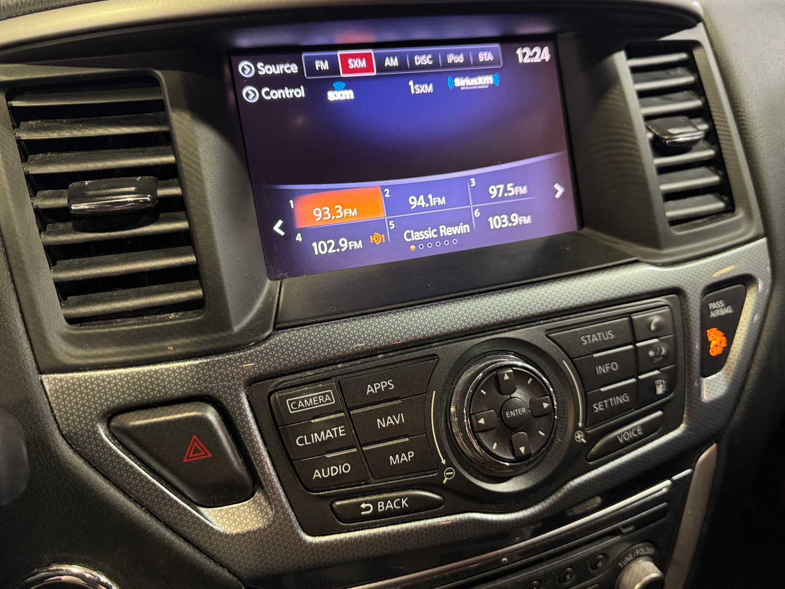 Thumbnail: 2018 Nissan Pathfinder - 3
