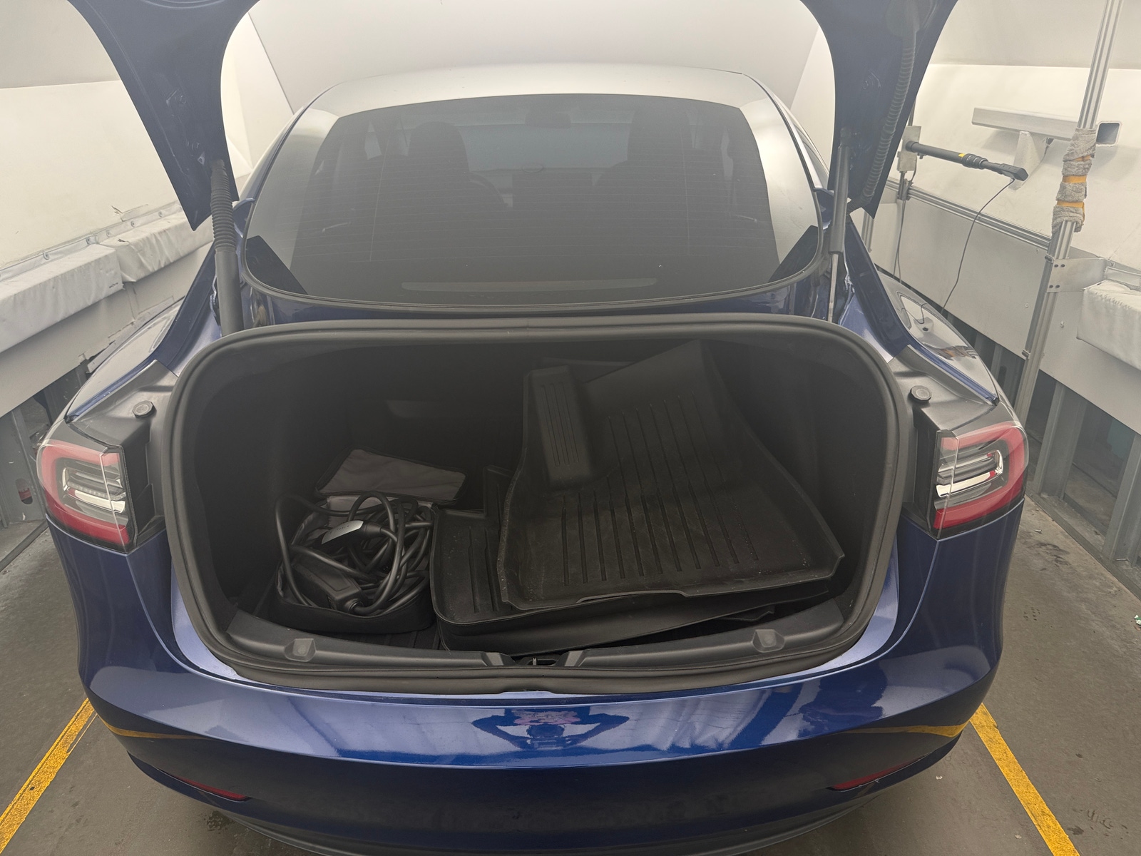 Thumbnail: 2023 Tesla Model 3 - 7