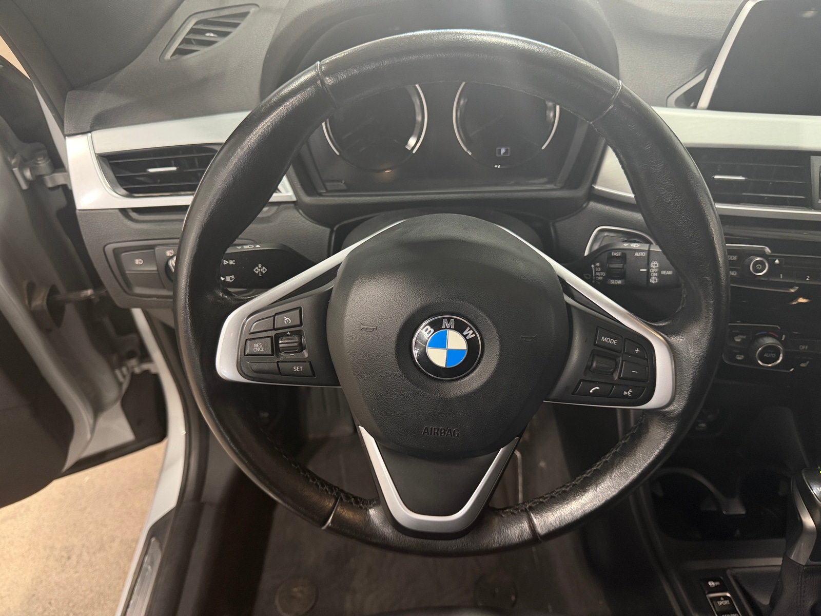Thumbnail: 2019 BMW X1 - 4