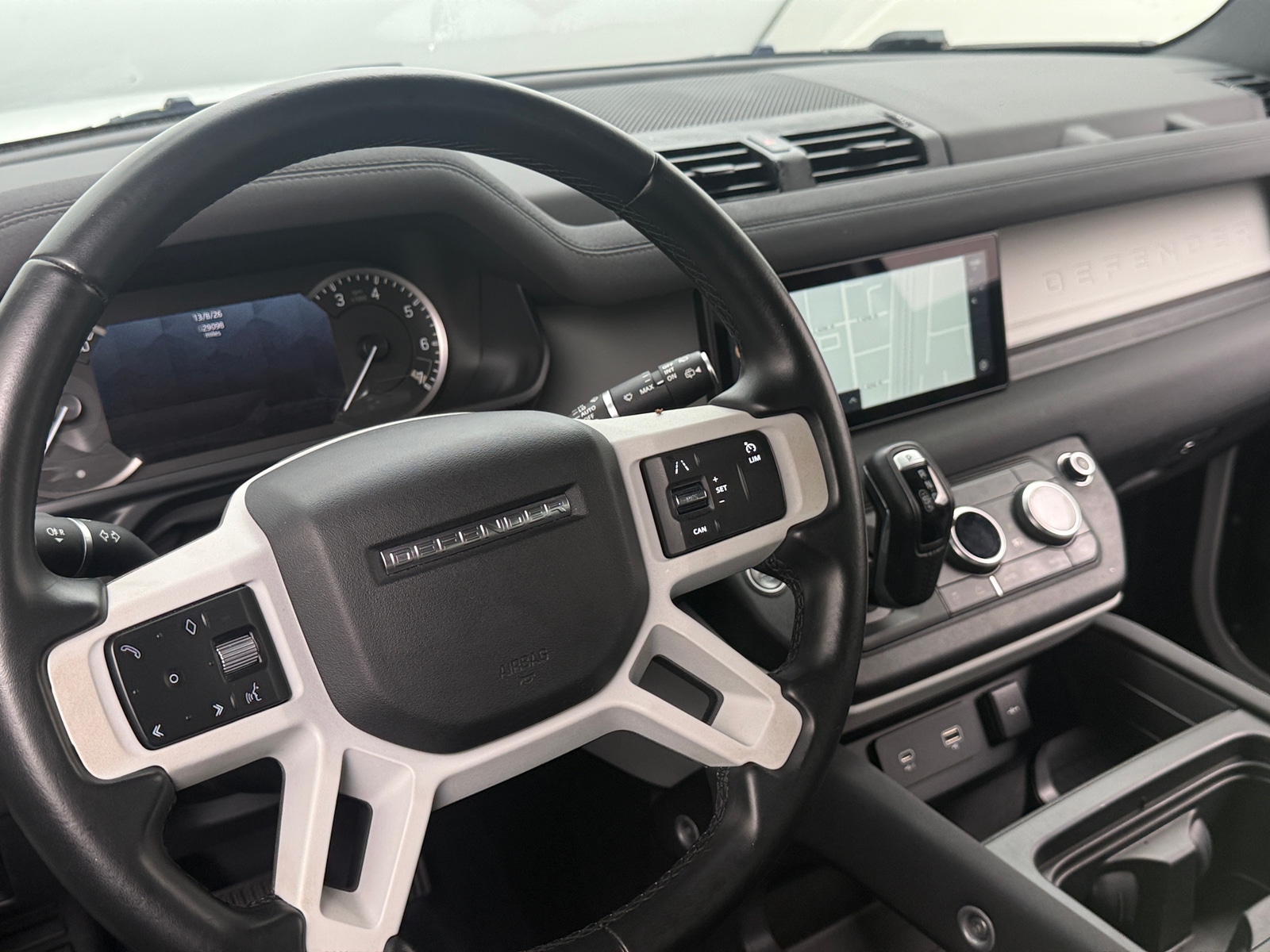 Thumbnail: 2023 Land Rover Defender - 5