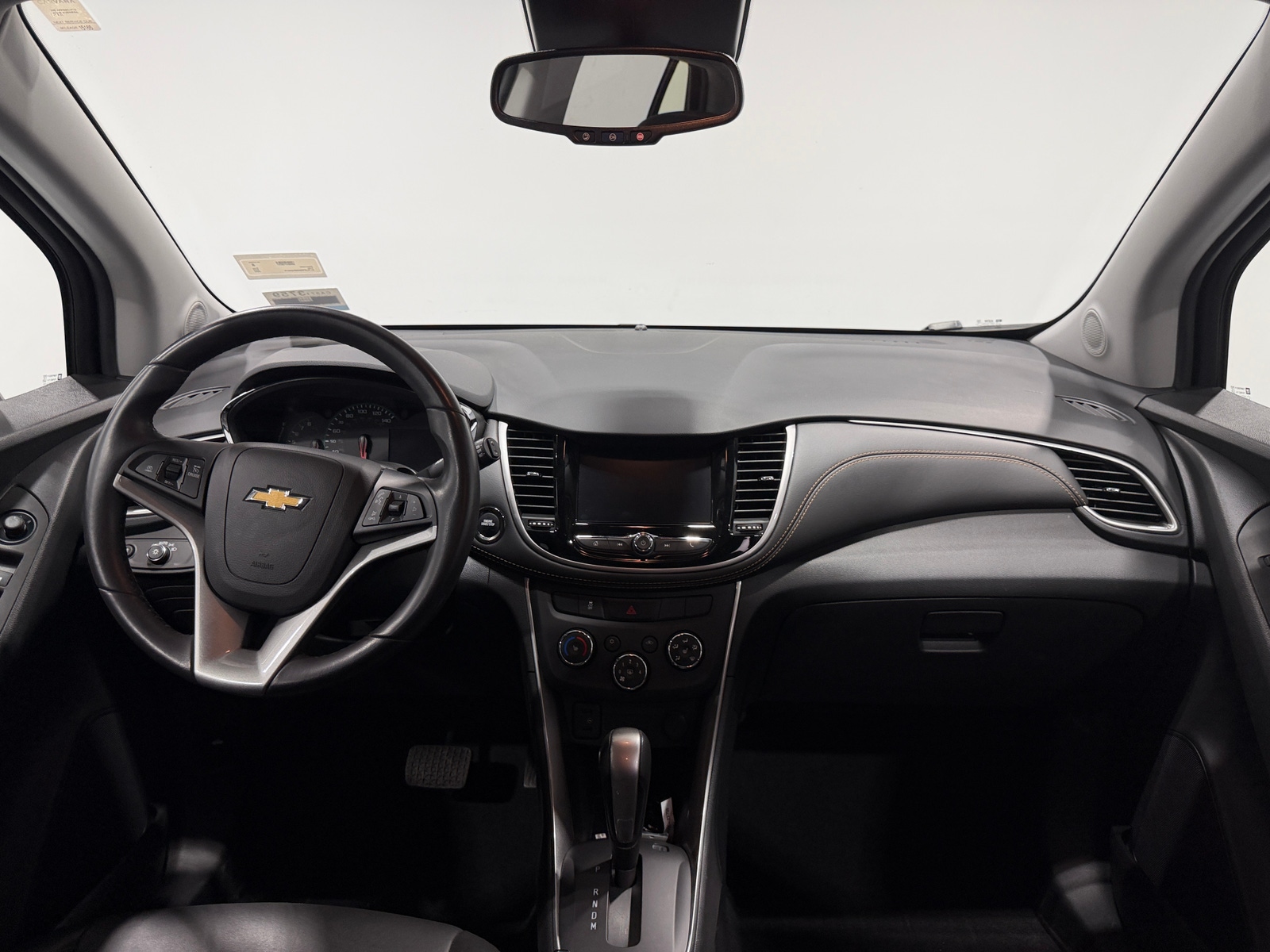 Thumbnail: 2022 Chevrolet Trax - 2